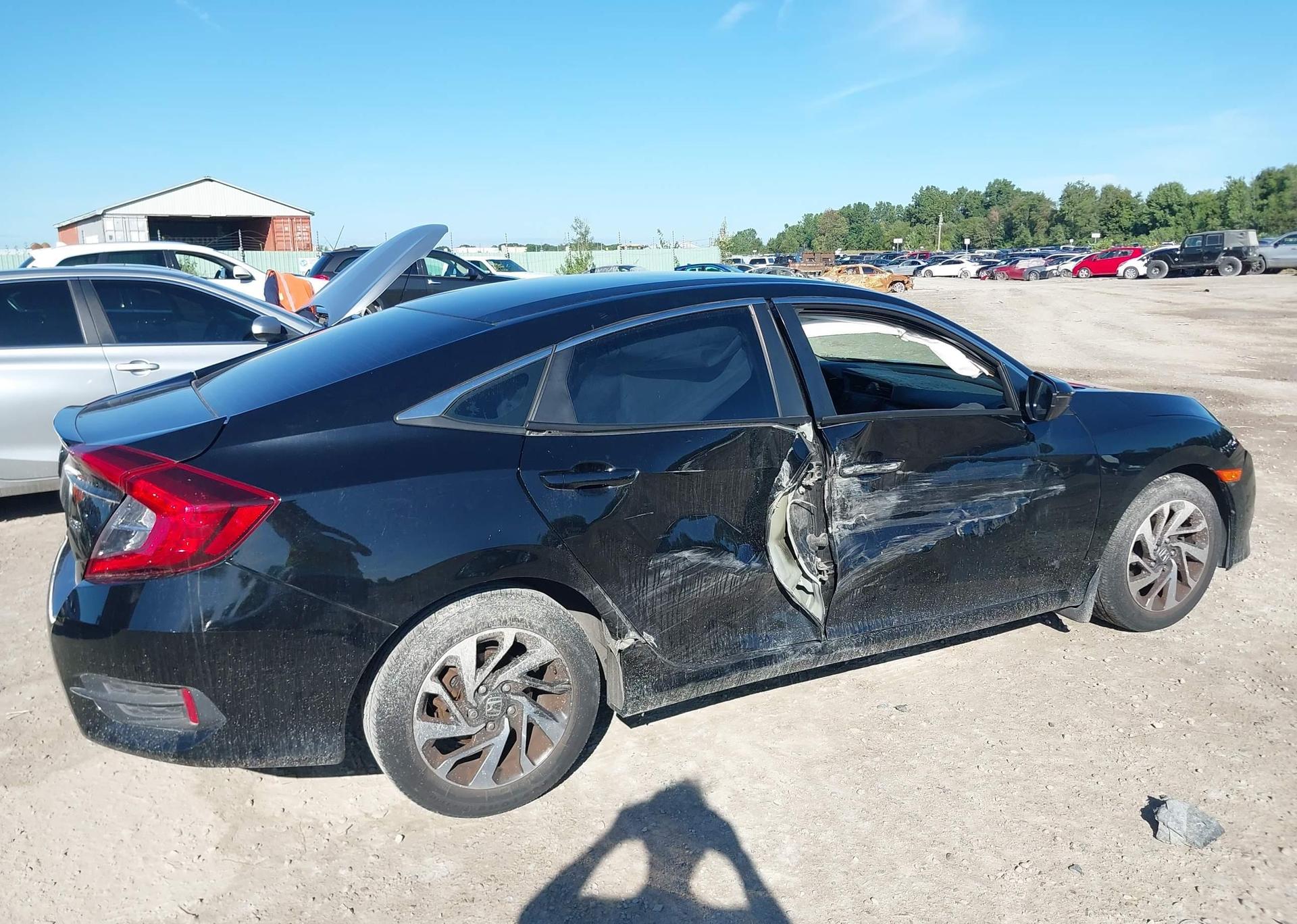 2018 HONDA CIVIC SE