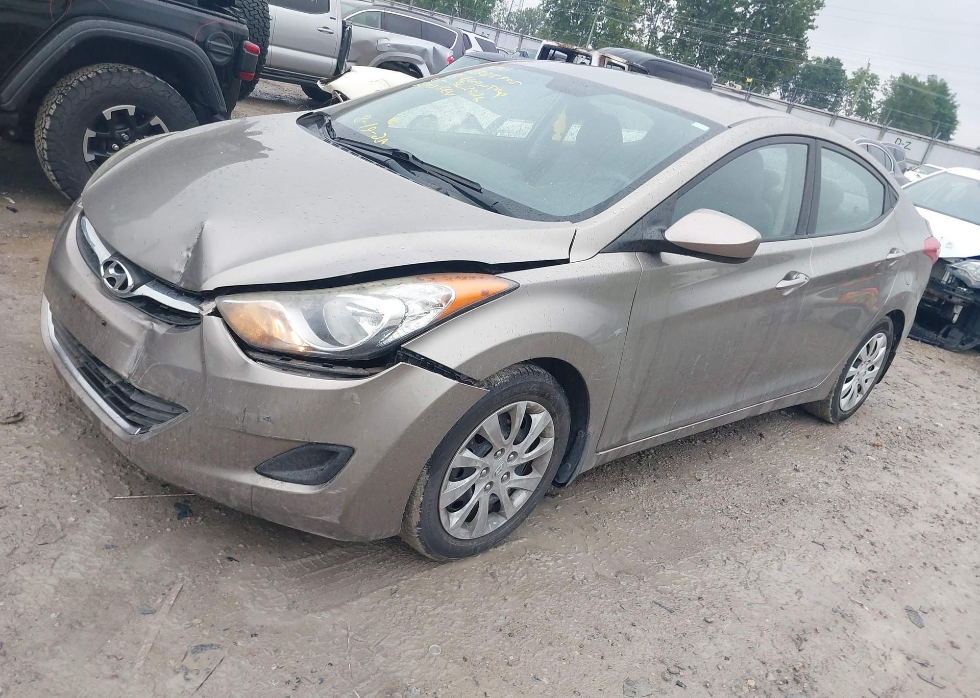 2013 HYUNDAI SANTA FE SPORT 2.4 BASE