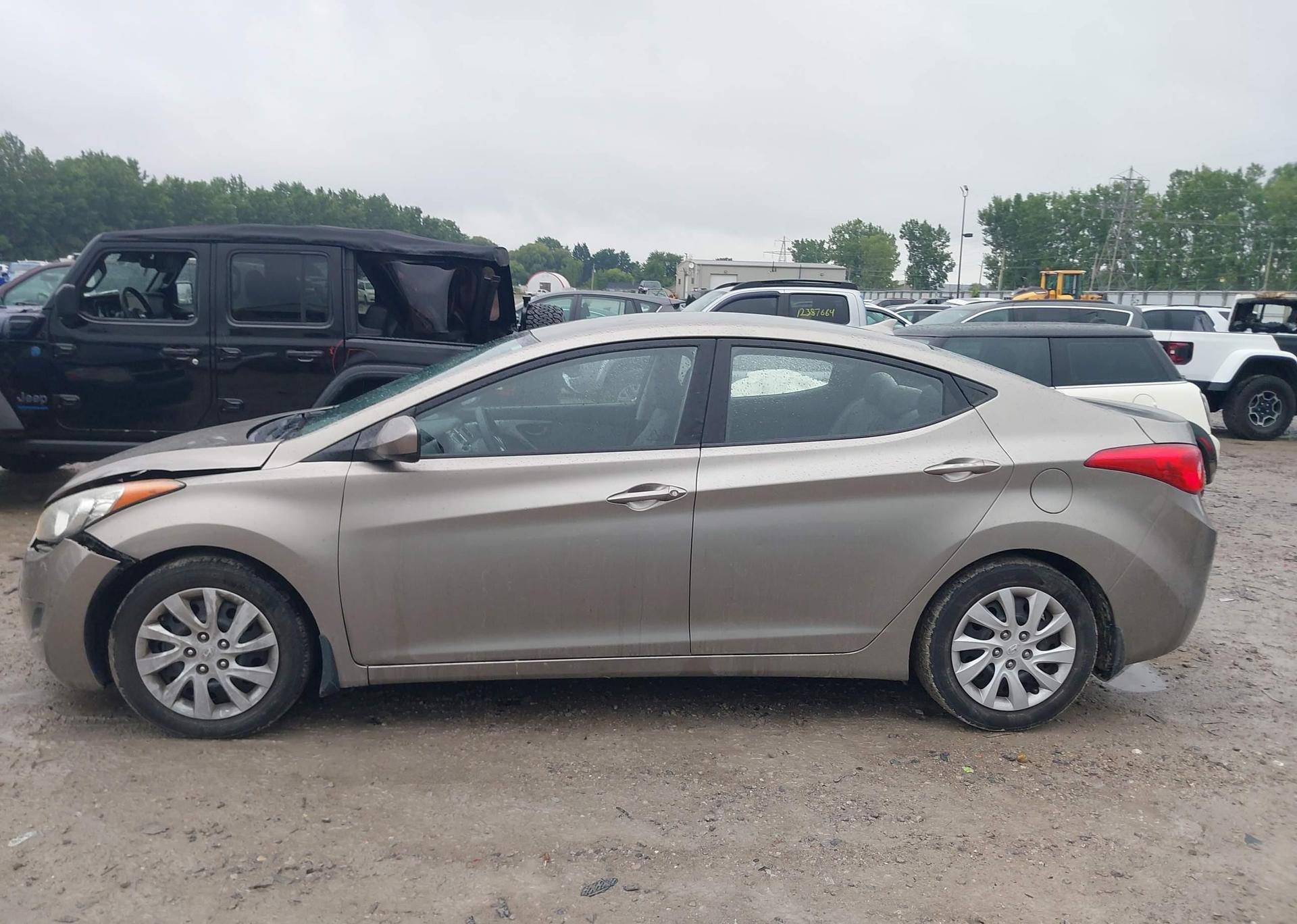 2013 HYUNDAI SANTA FE SPORT 2.4 BASE