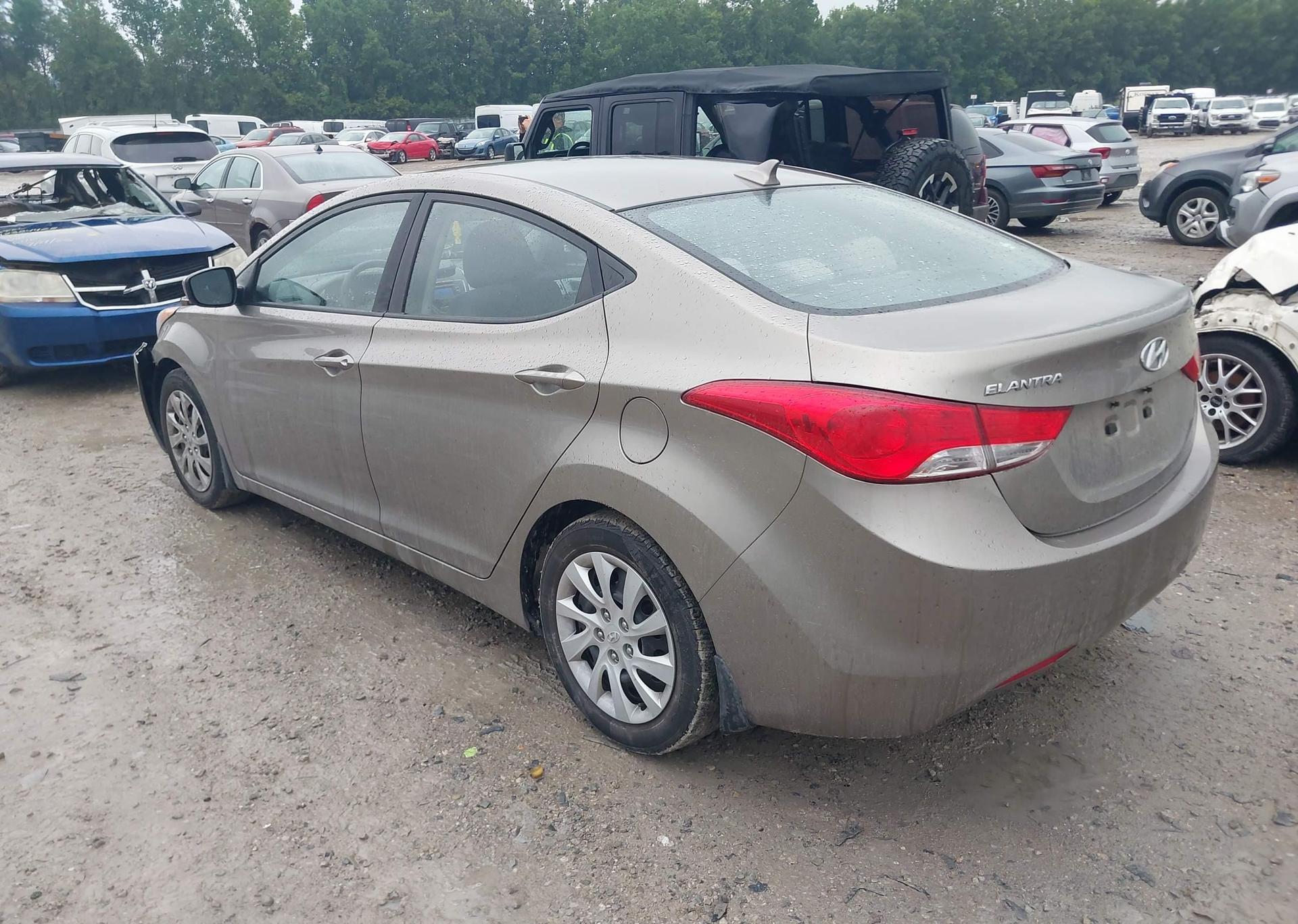 2013 HYUNDAI SANTA FE SPORT 2.4 BASE