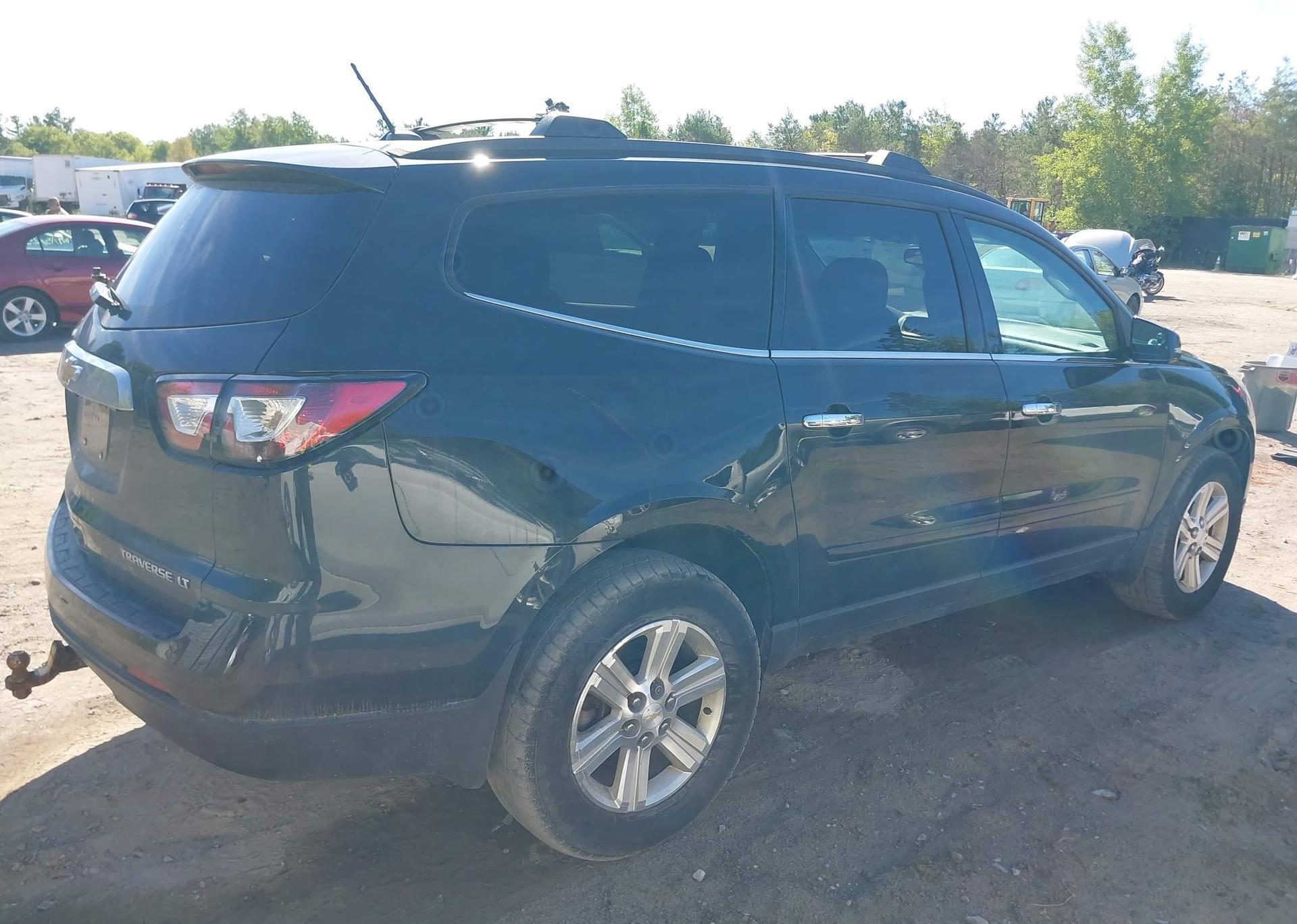 2014 CHEVROLET TRAVERSE LT