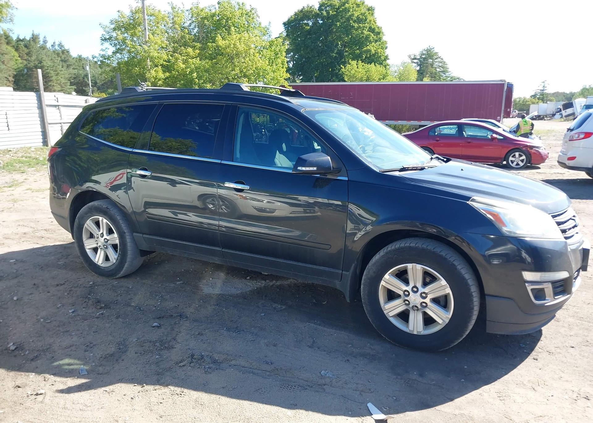 2014 CHEVROLET TRAVERSE LT