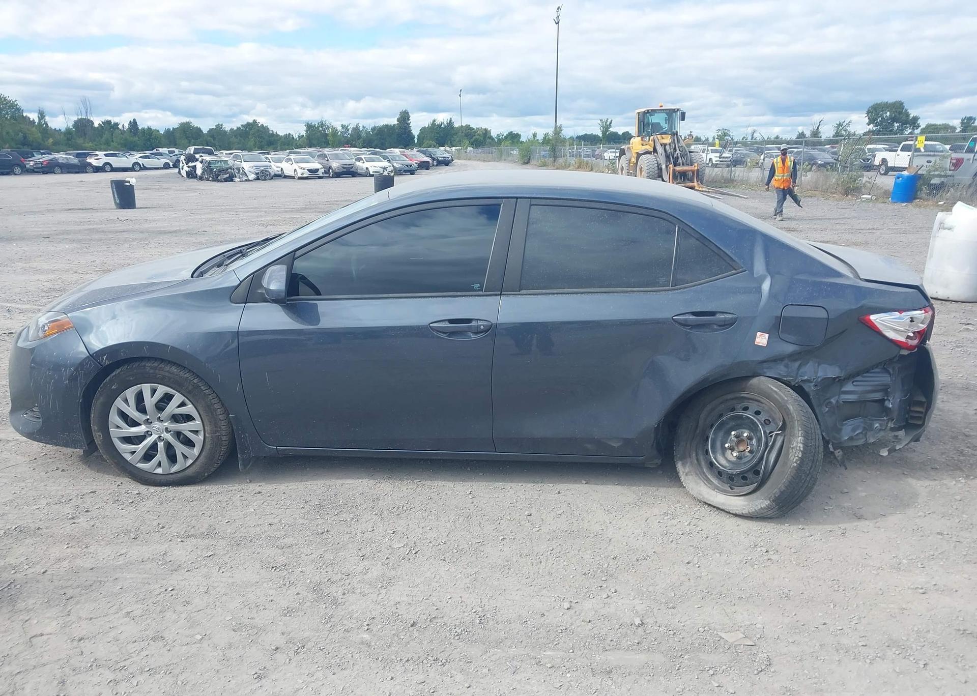 2017 TOYOTA COROLLA