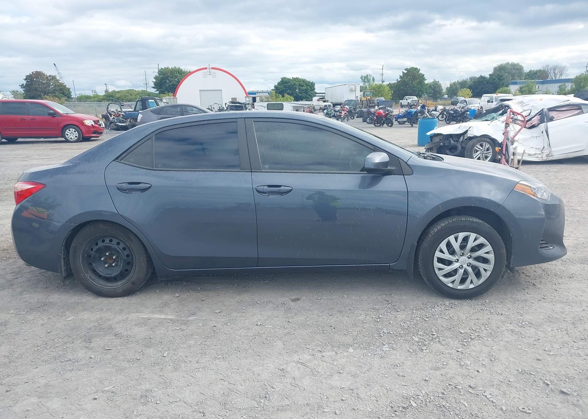 2017 TOYOTA COROLLA