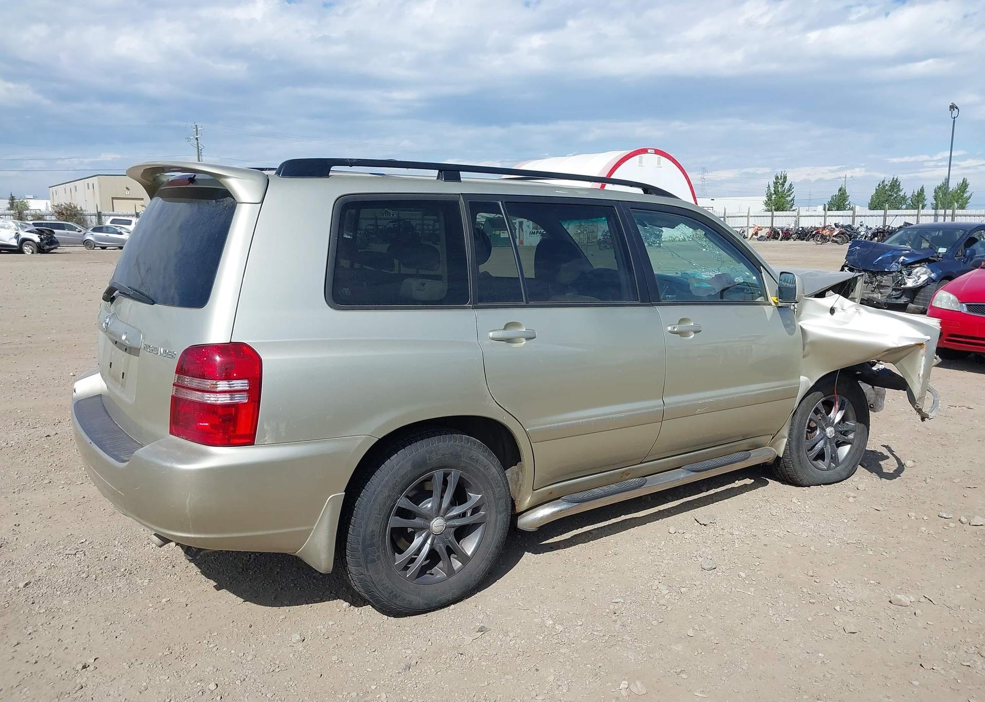 2003 TOYOTA HIGHLANDER LIMITED