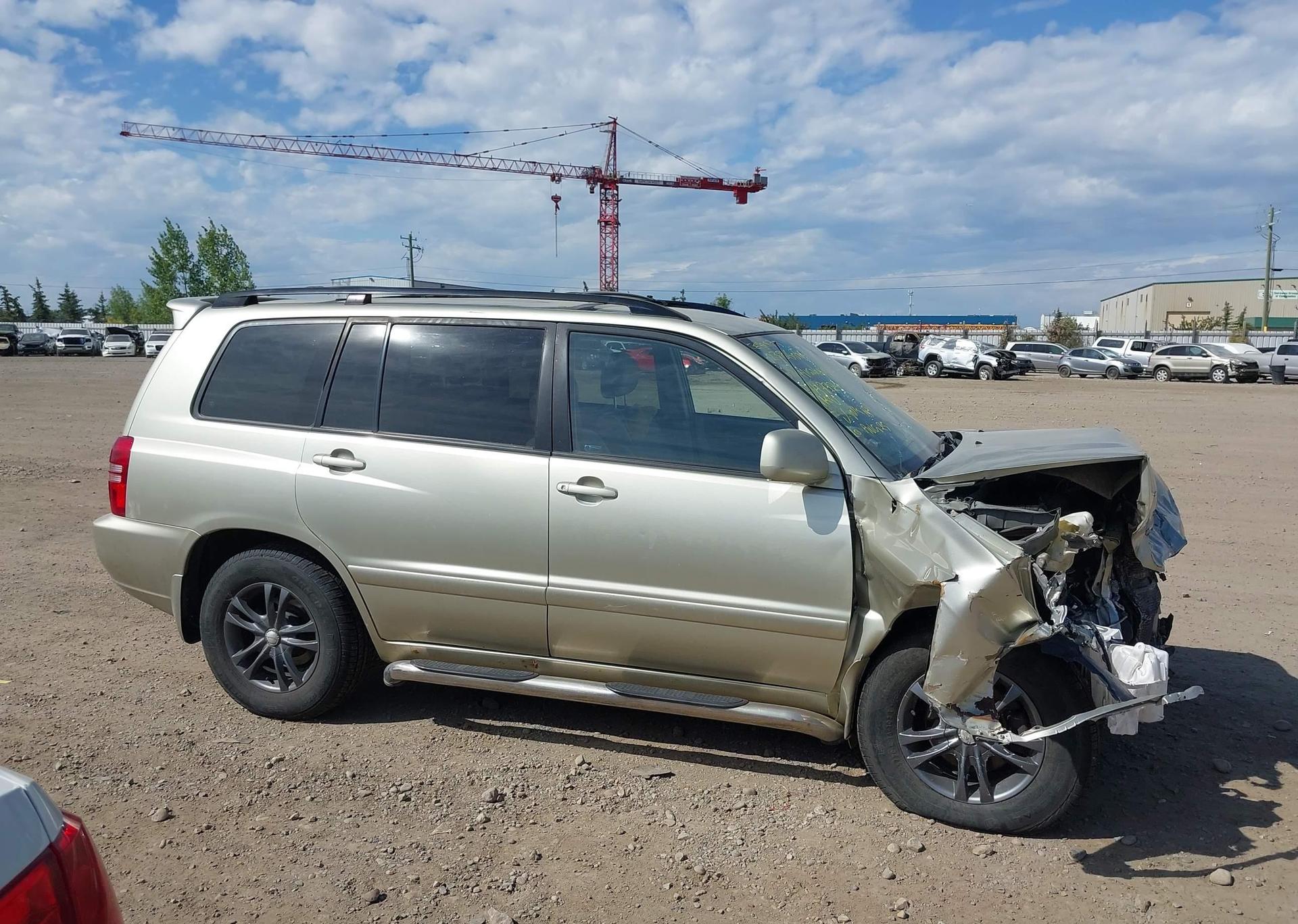 2003 TOYOTA HIGHLANDER LIMITED
