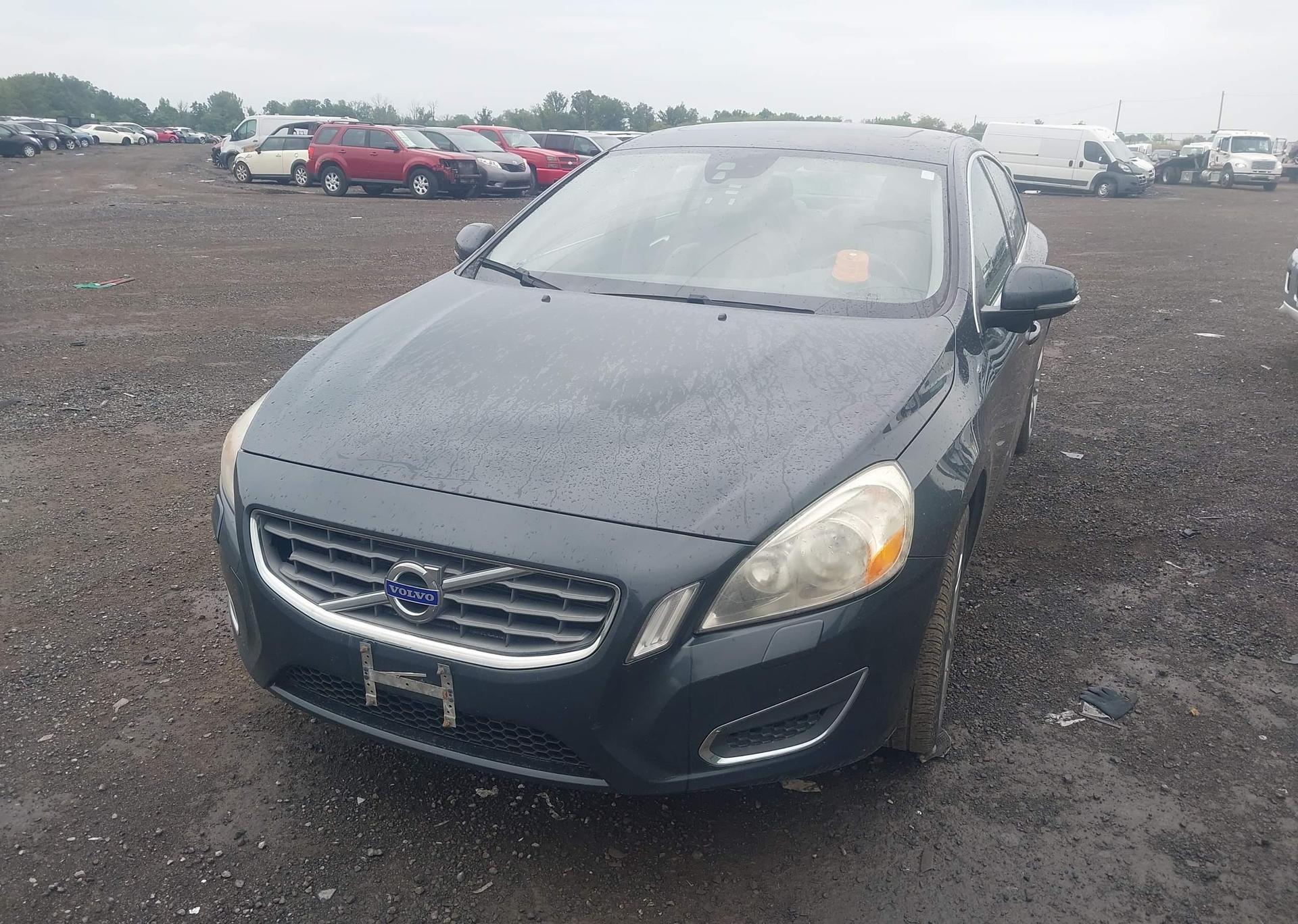 2012 VOLVO S60