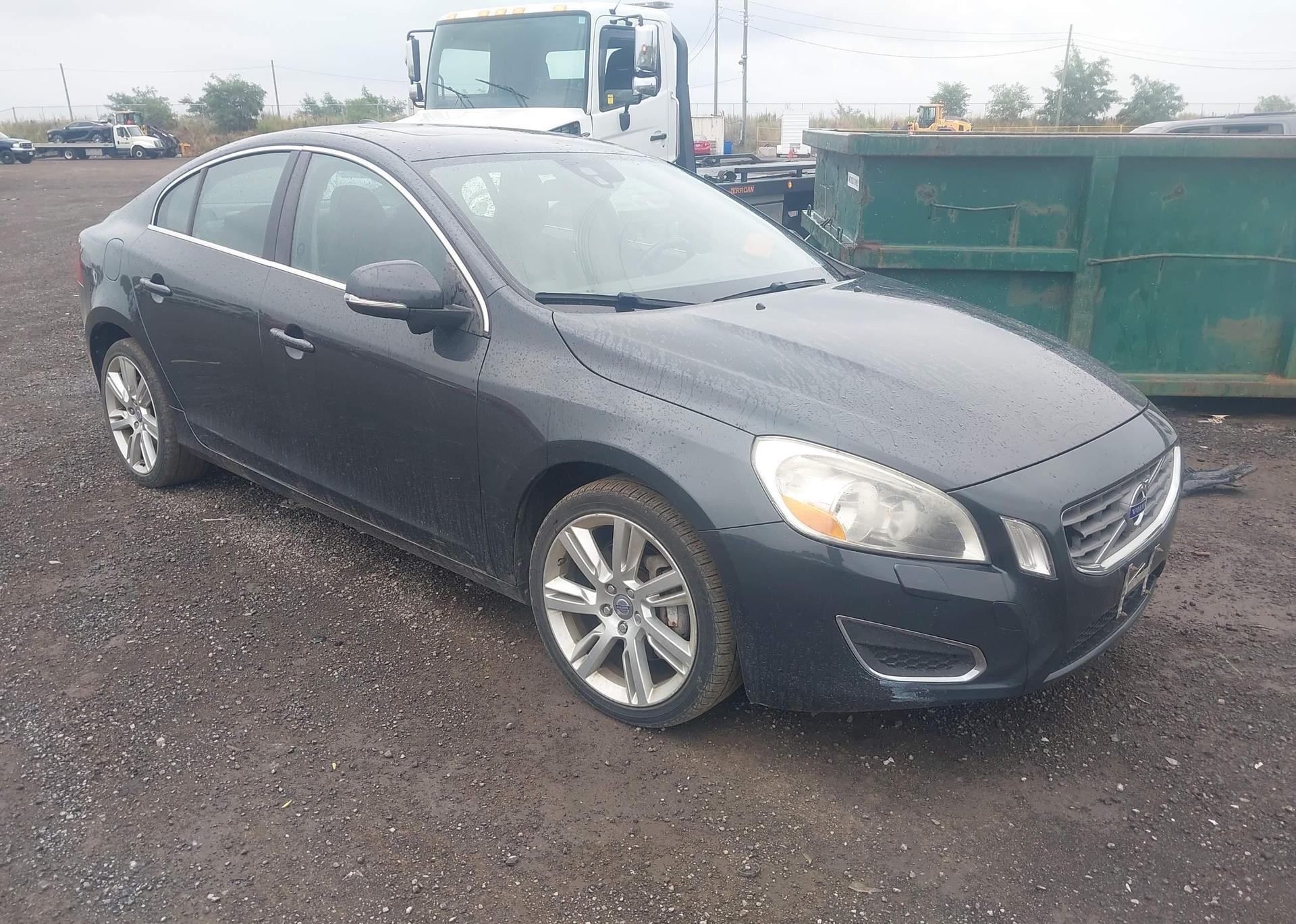 2012 VOLVO S60