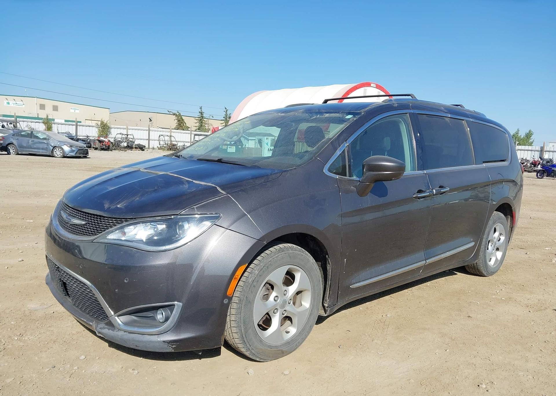 2017 CHRYSLER PACIFICA TOURING L PLUS