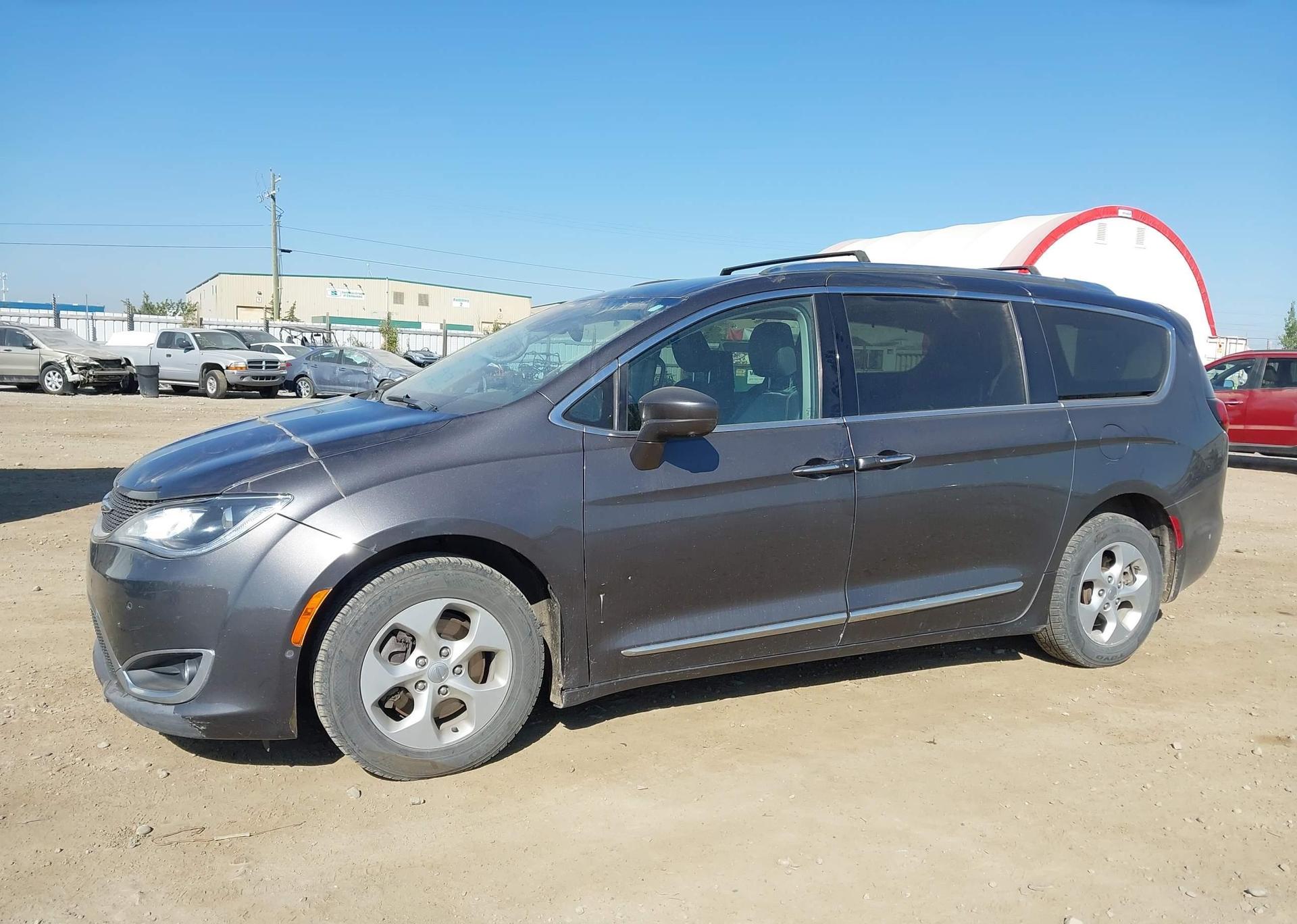 2017 CHRYSLER PACIFICA TOURING L PLUS