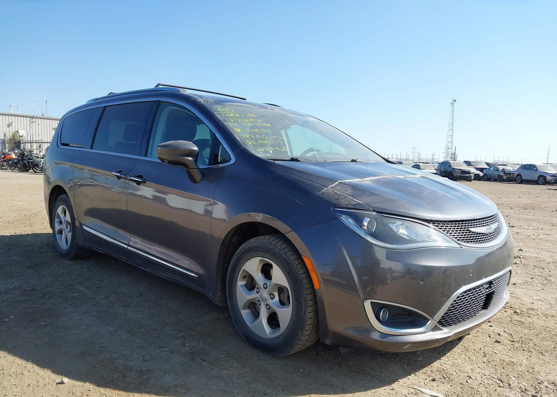 2017 CHRYSLER PACIFICA TOURING L PLUS