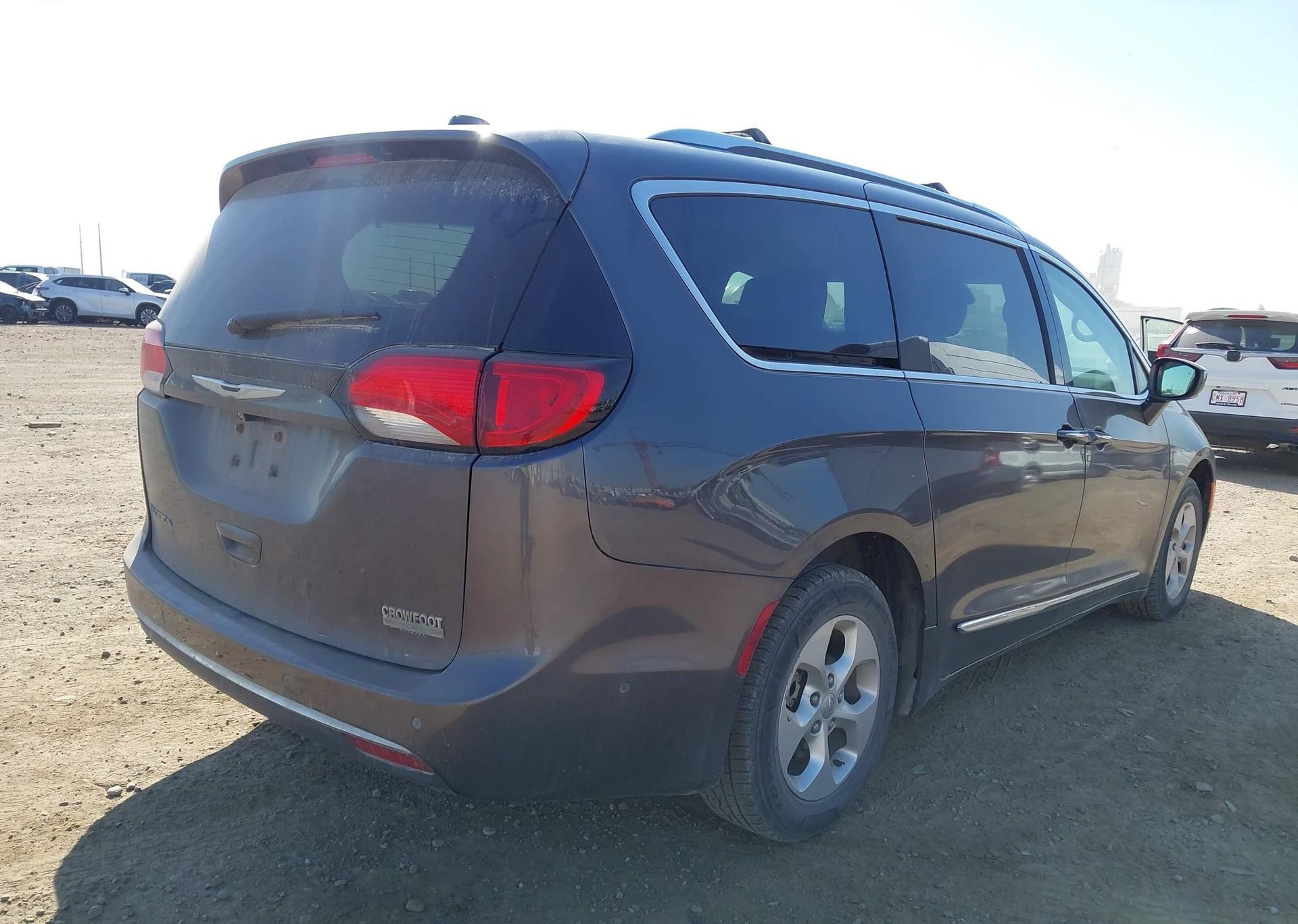 2017 CHRYSLER PACIFICA TOURING L PLUS