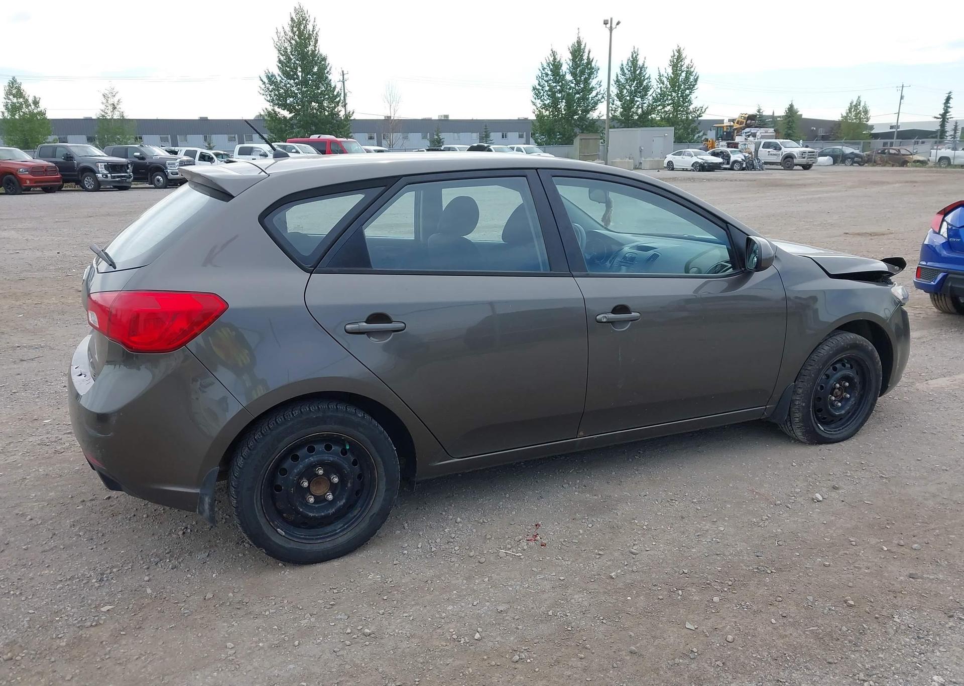 2011 KIA FORTE LX