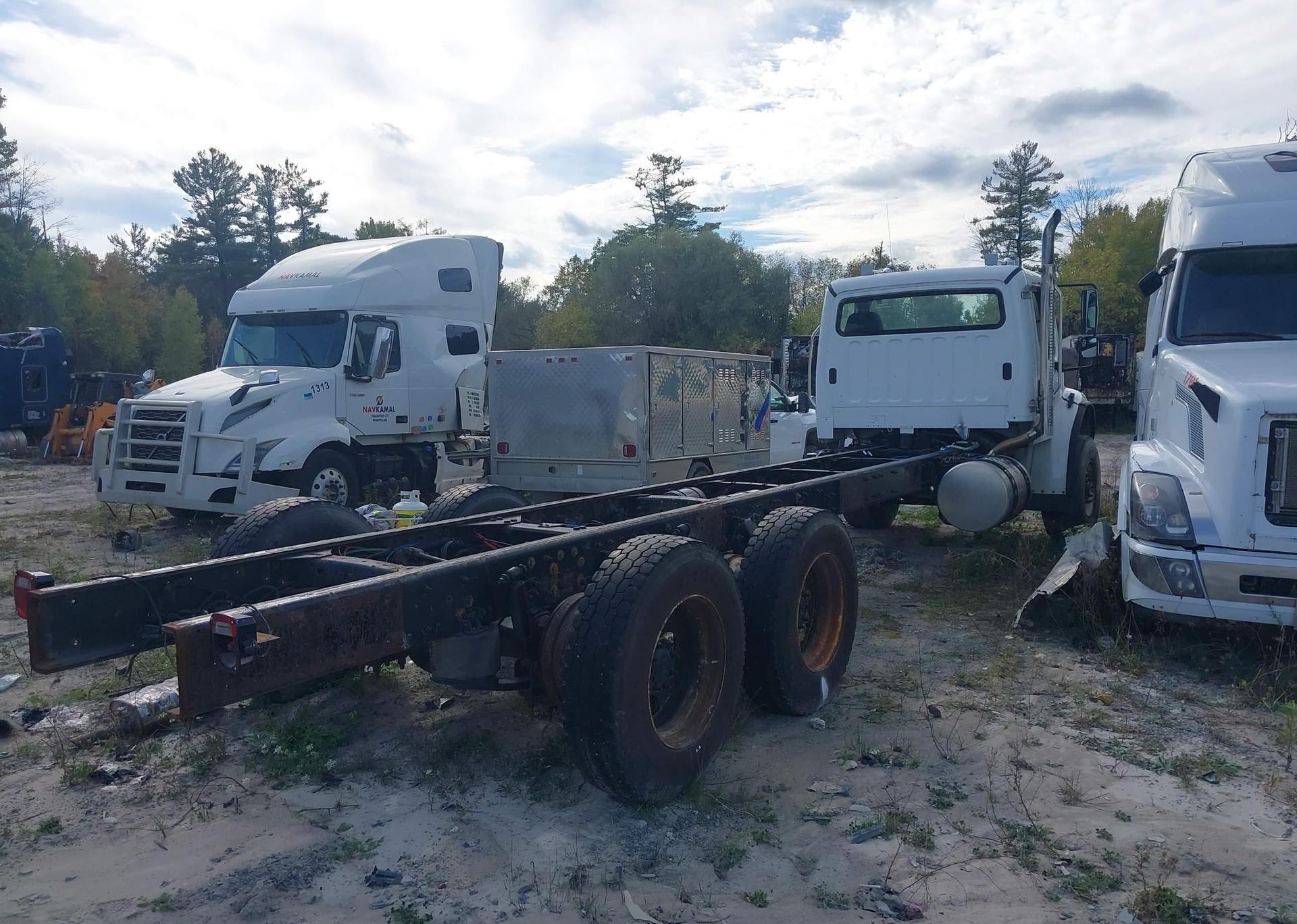 2021 FREIGHTLINER M2 106