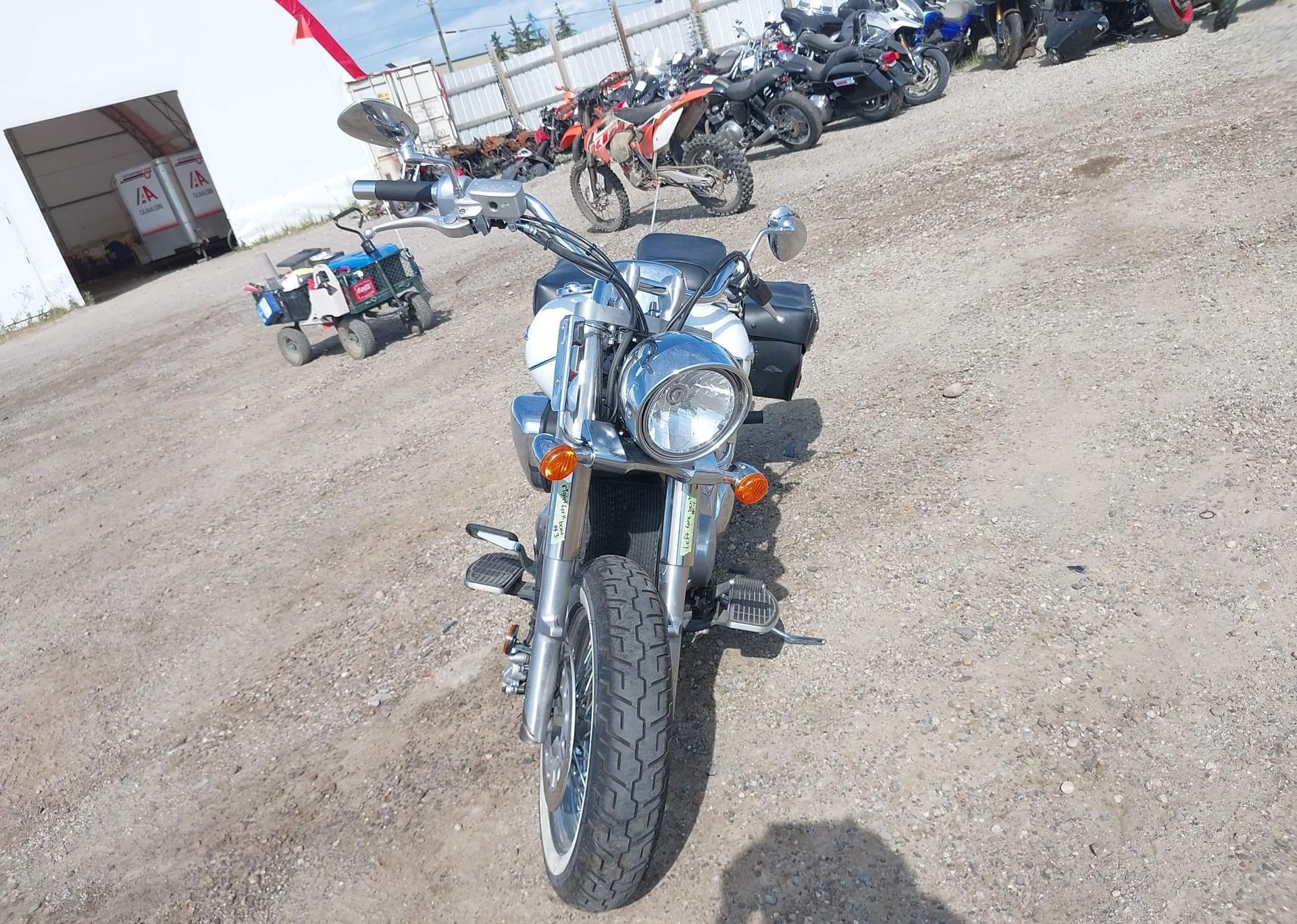 2022 SUZUKI VL800 M