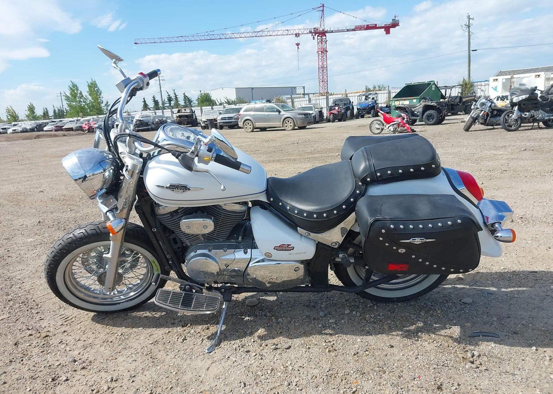 2022 SUZUKI VL800 M