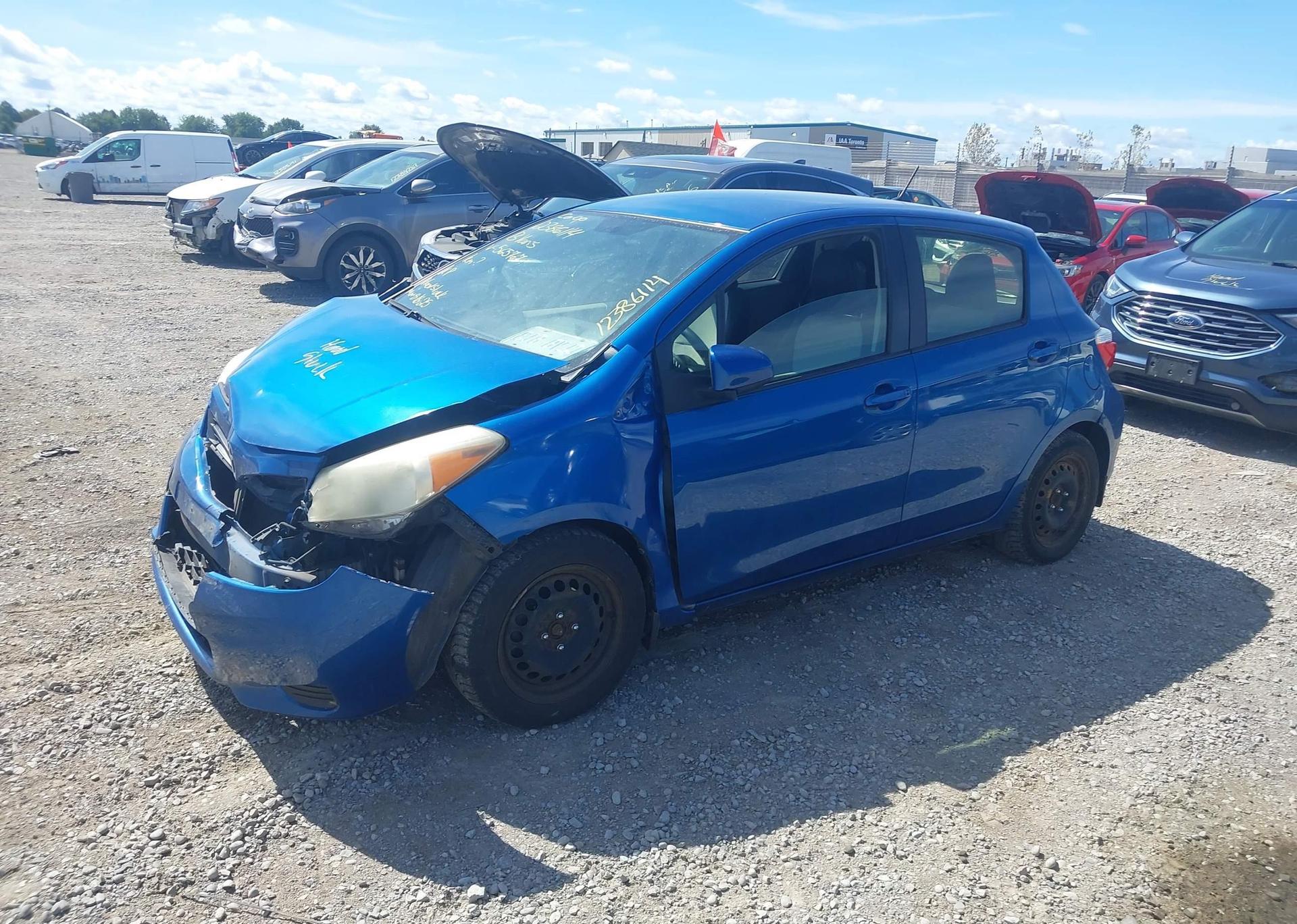 2013 TOYOTA YARIS LE