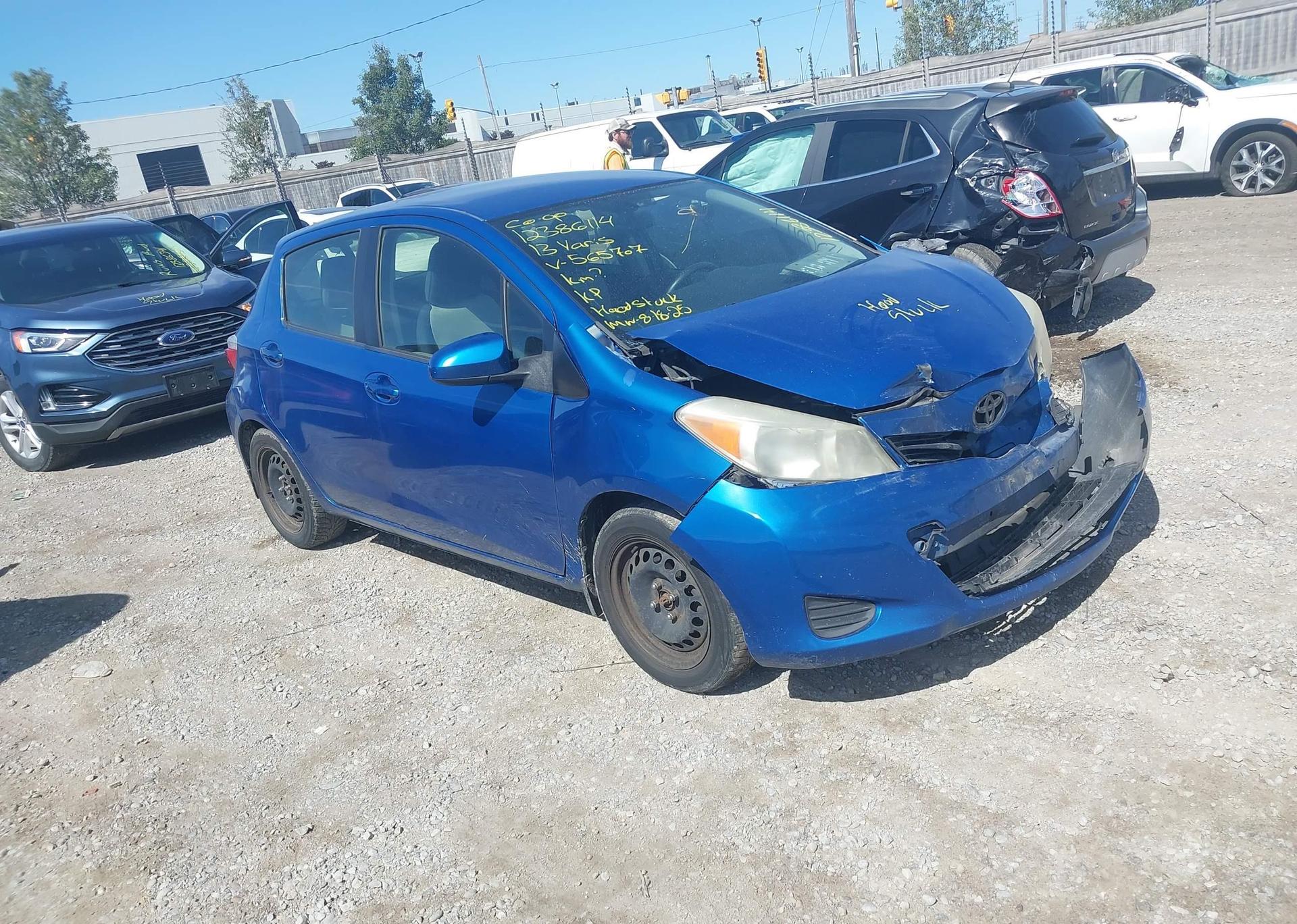 2013 TOYOTA YARIS LE