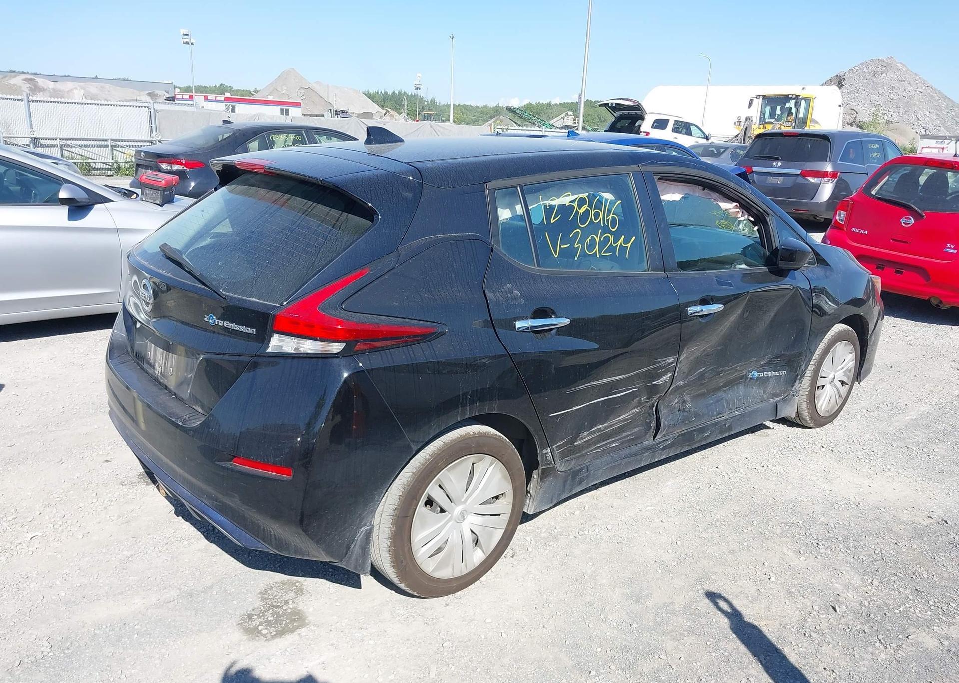 2019 NISSAN LEAF S