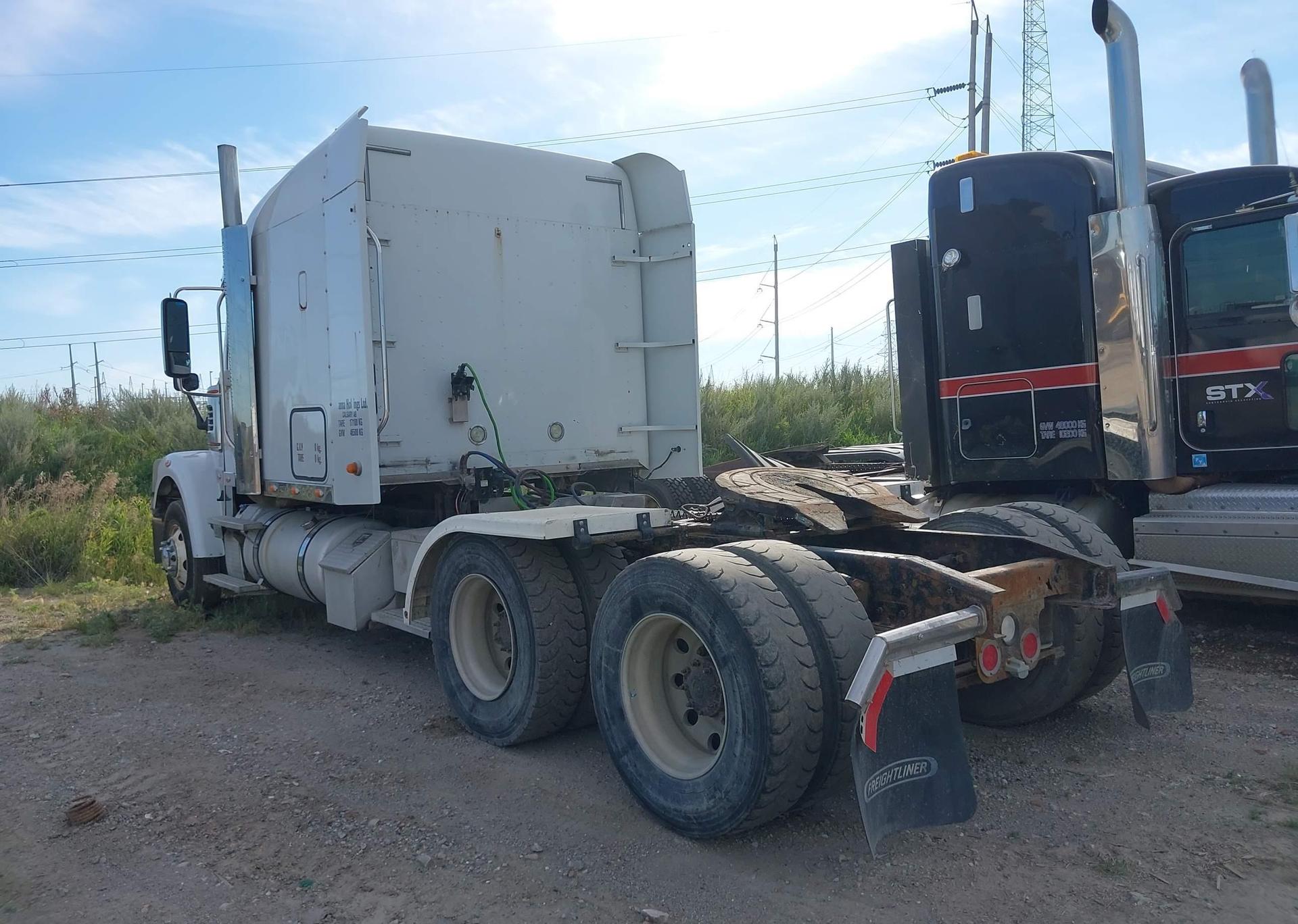 2014 FREIGHTLINER 122SD