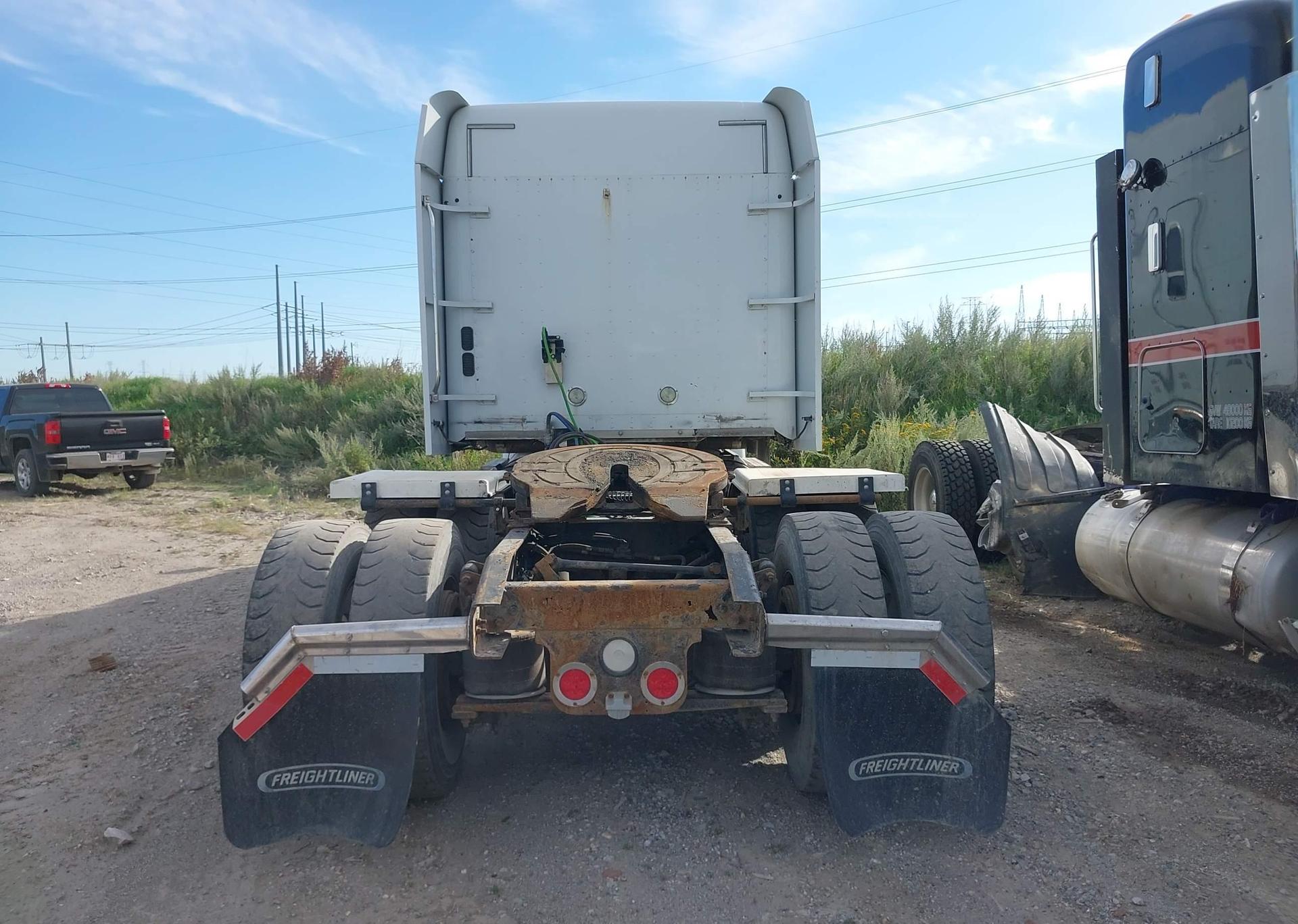 2014 FREIGHTLINER 122SD