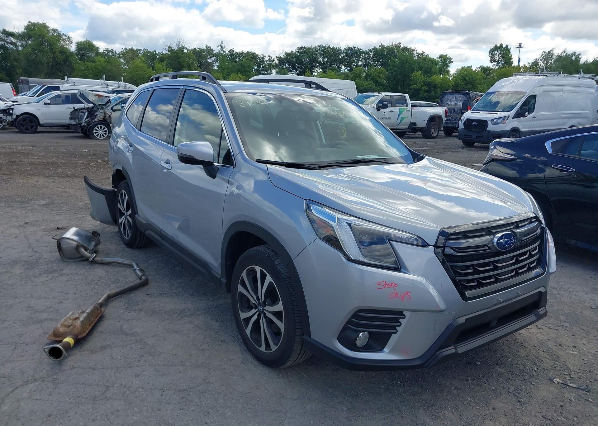 2023 SUBARU FORESTER LIMITED