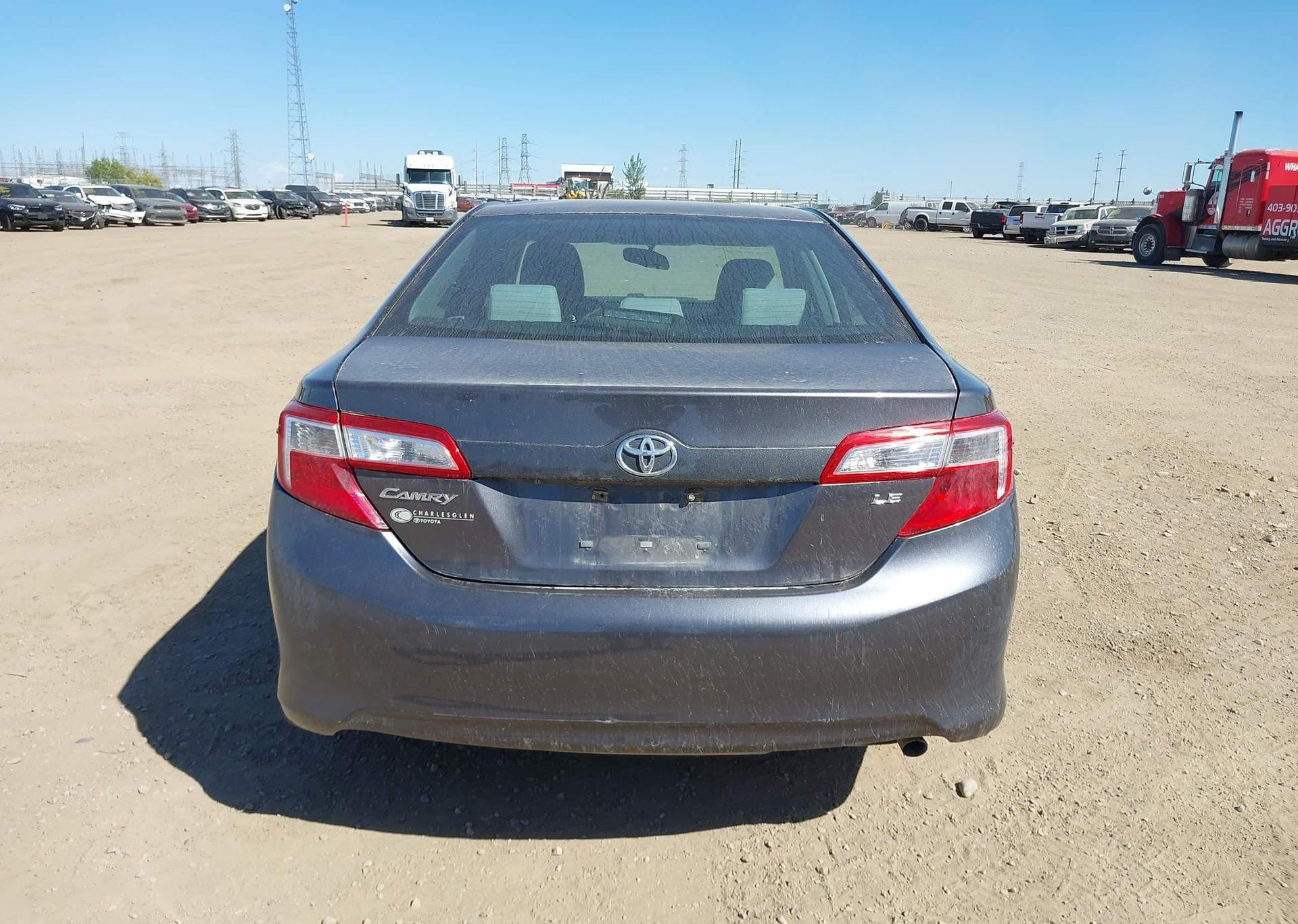 2014 TOYOTA CAMRY LE
