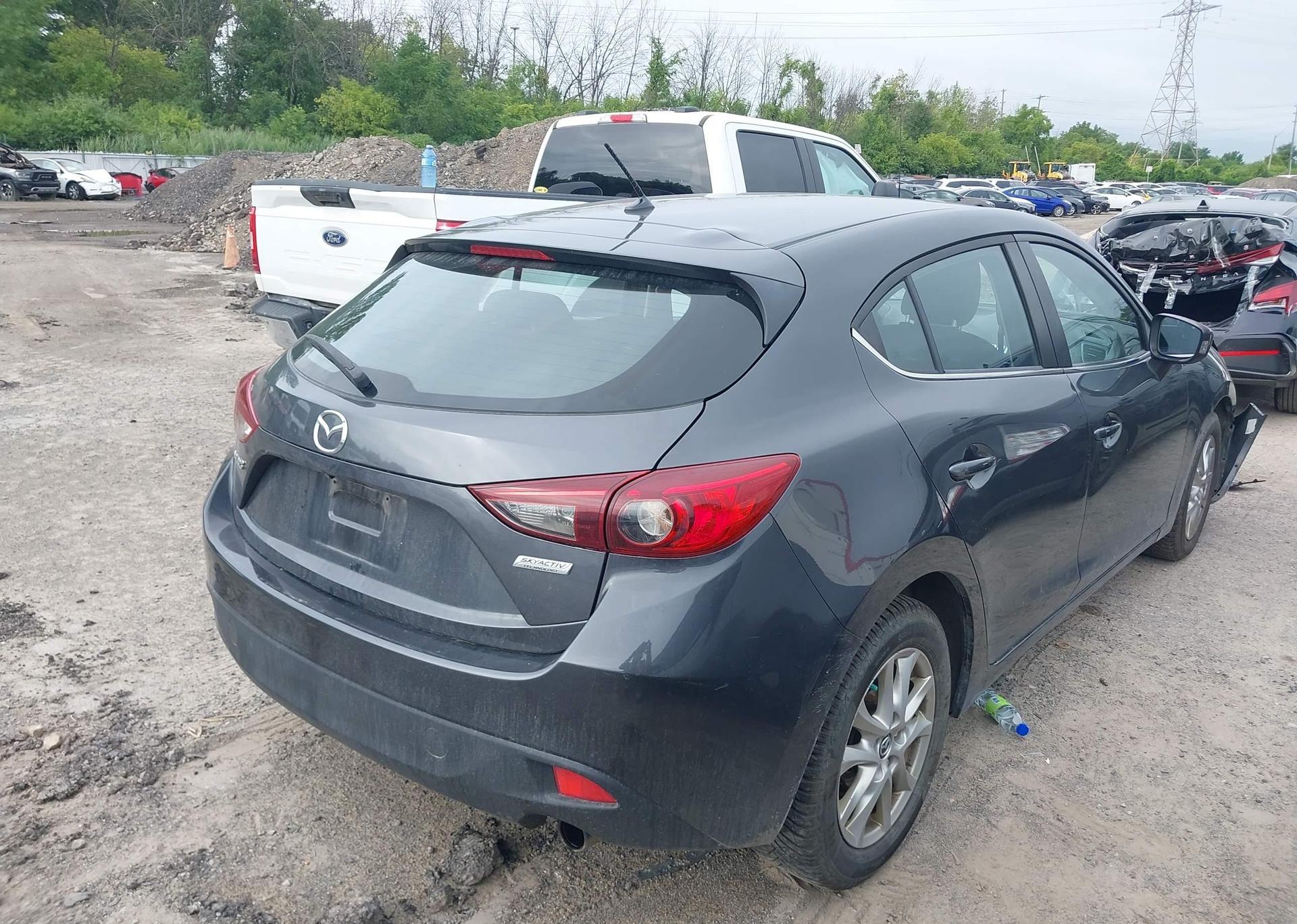 2014 MAZDA MAZDA3 GS-SKY
