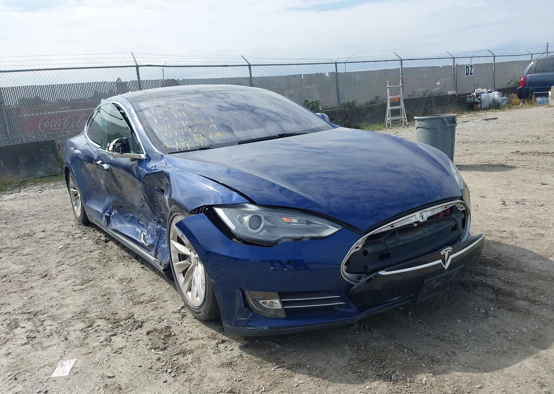 2015 TESLA MODEL S 70D