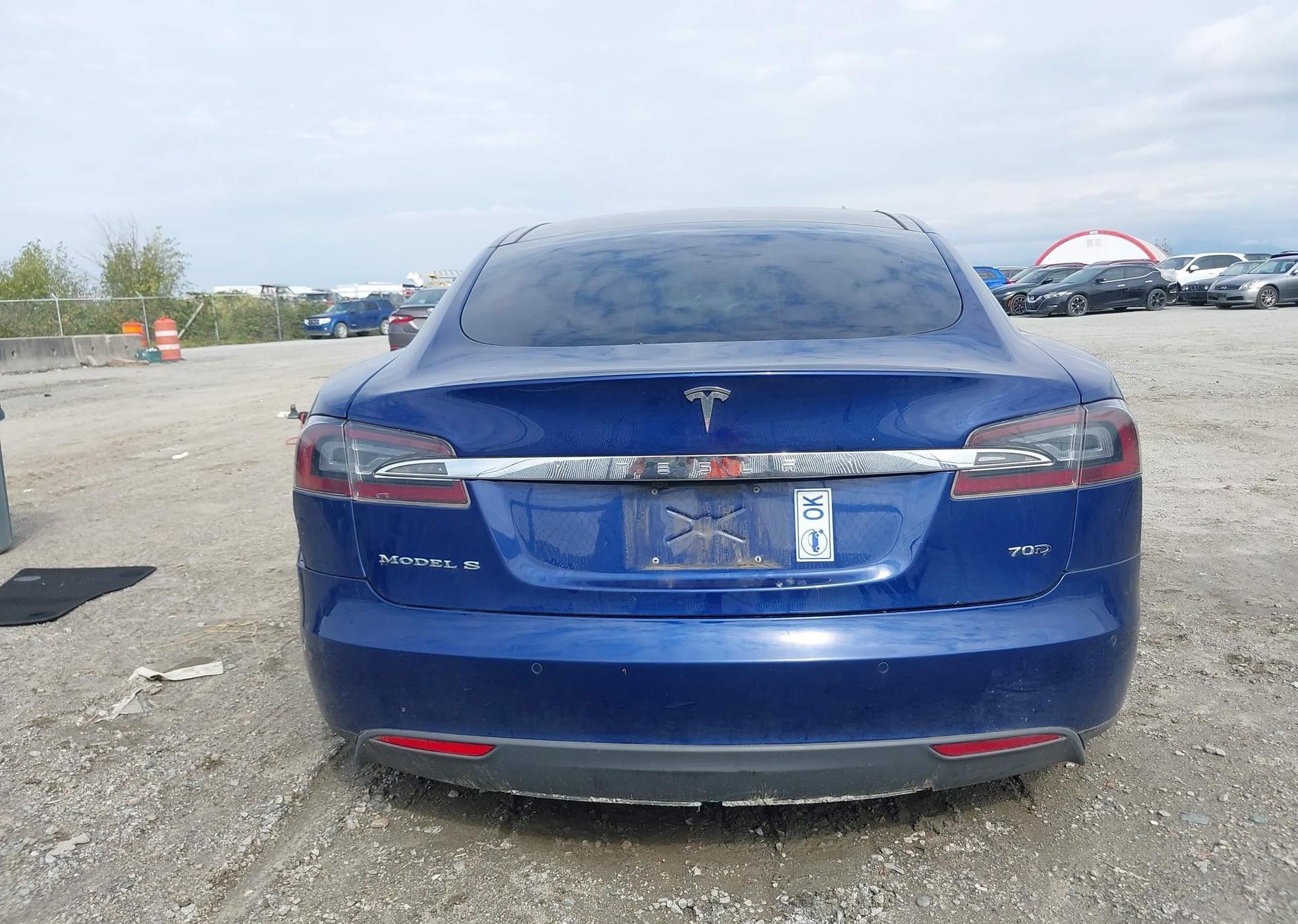 2015 TESLA MODEL S 70D