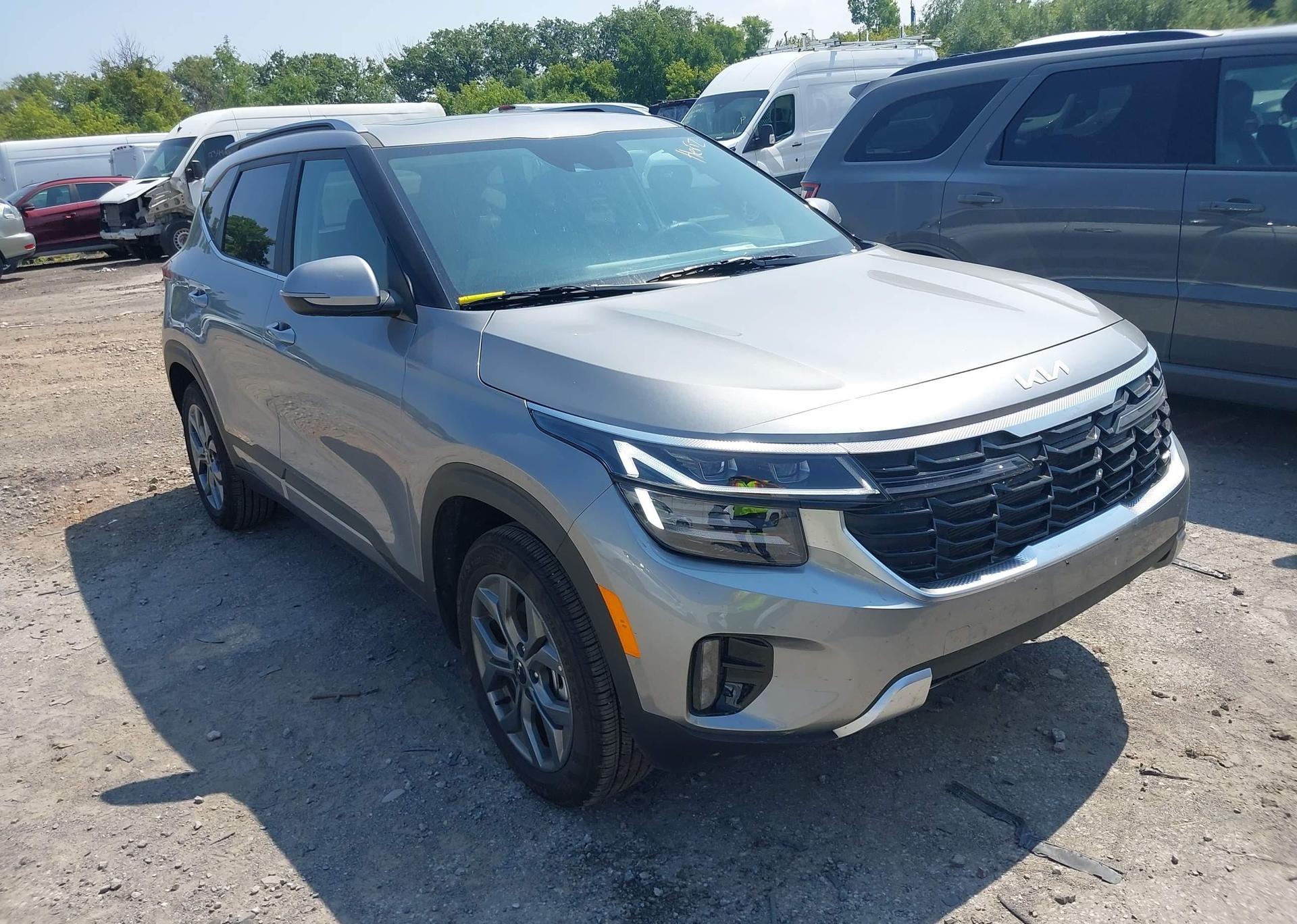 2025 KIA SELTOS S