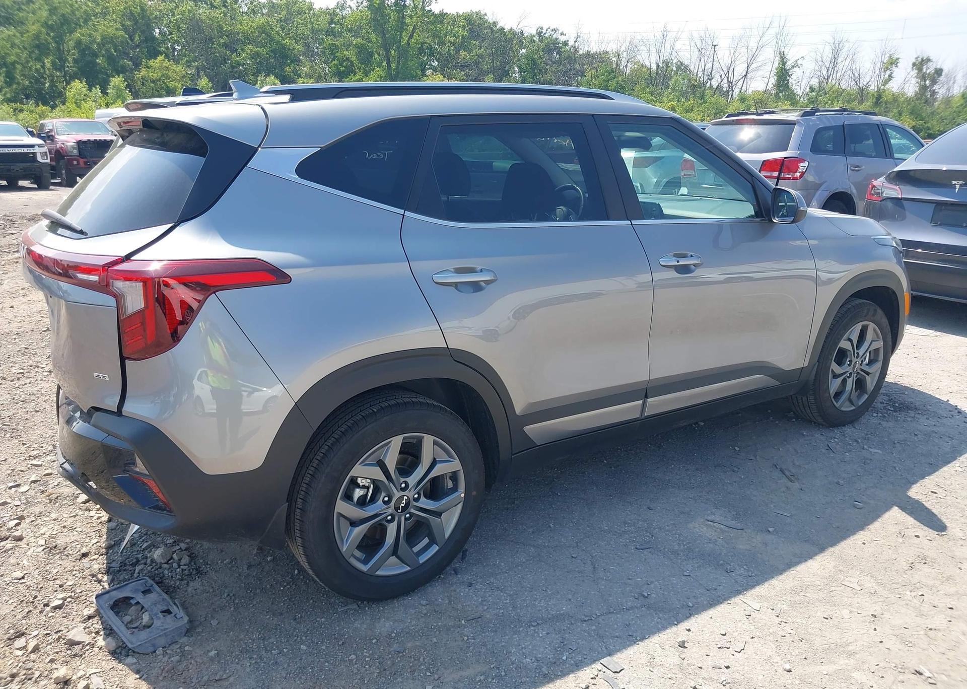 2025 KIA SELTOS S