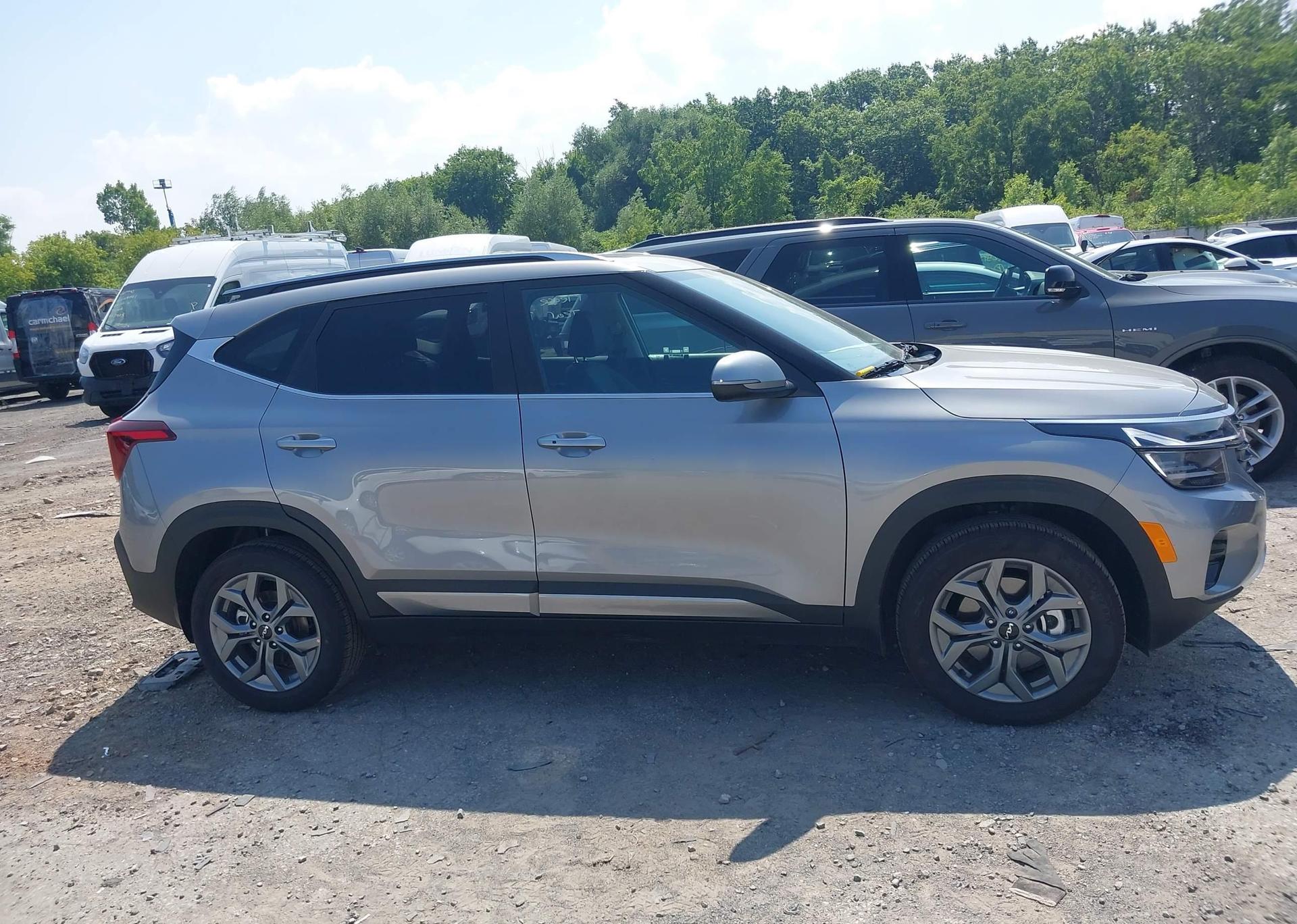 2025 KIA SELTOS S
