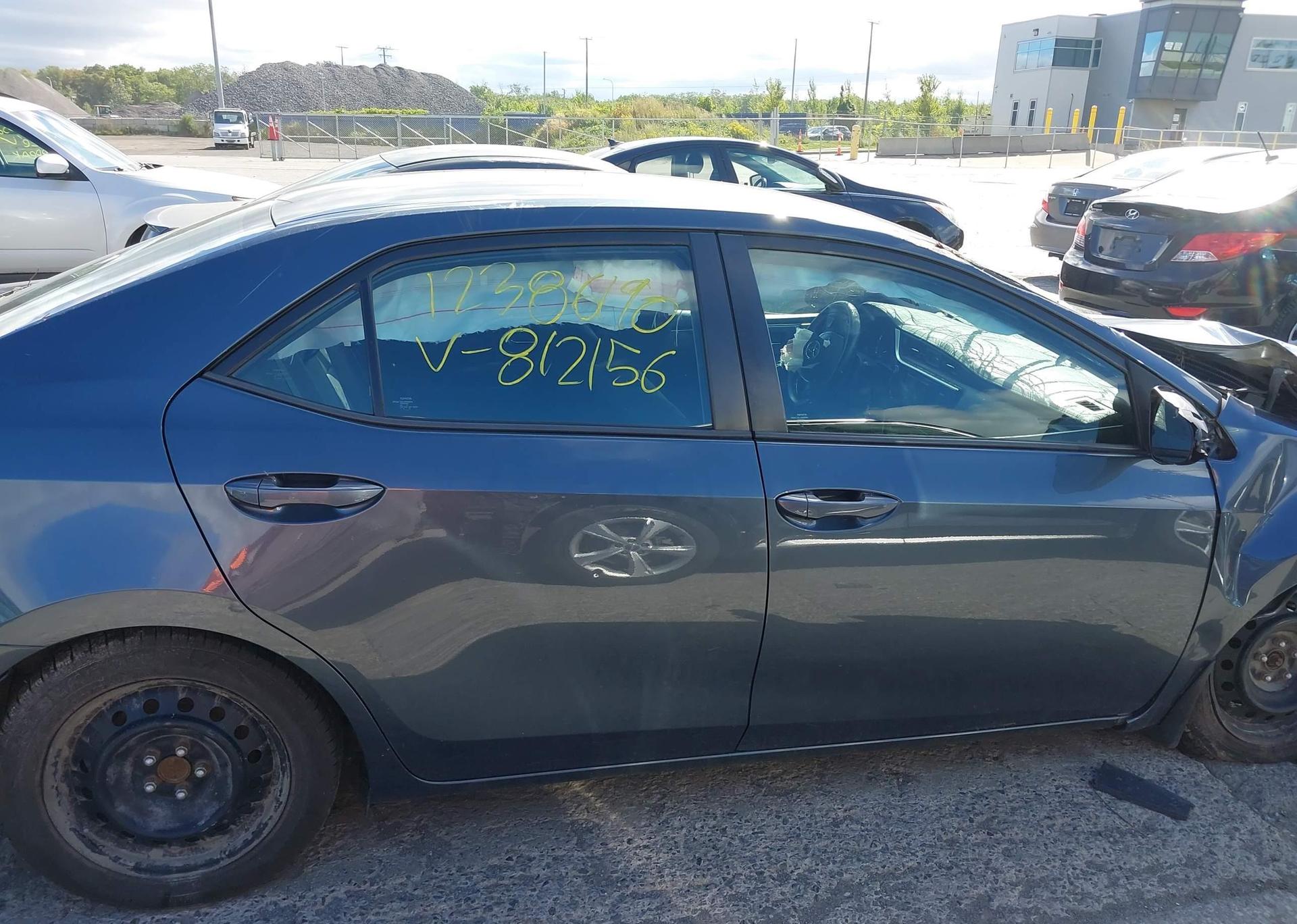 2017 TOYOTA COROLLA LE