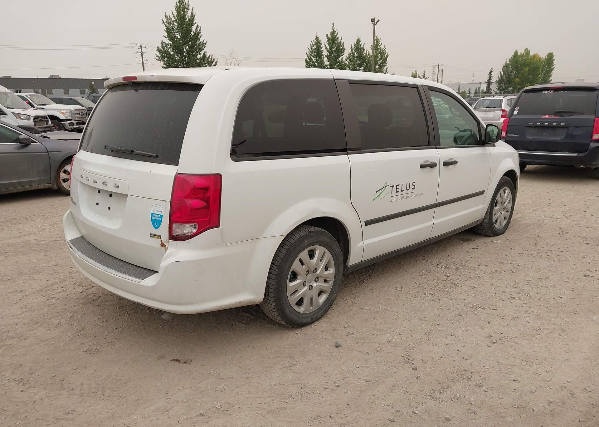 2017 DODGE GRAND CARAVAN SE