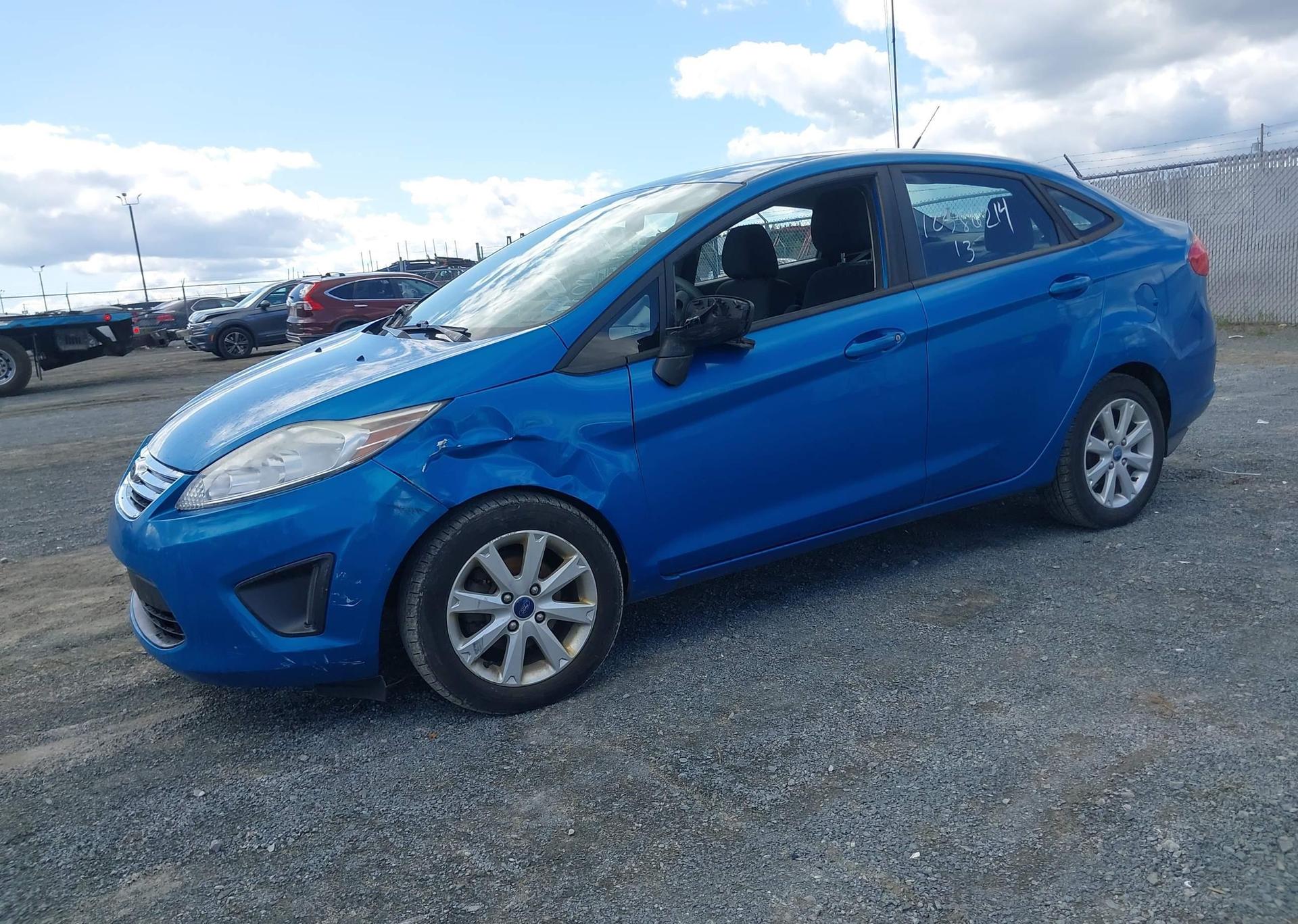 2013 FORD FIESTA SE