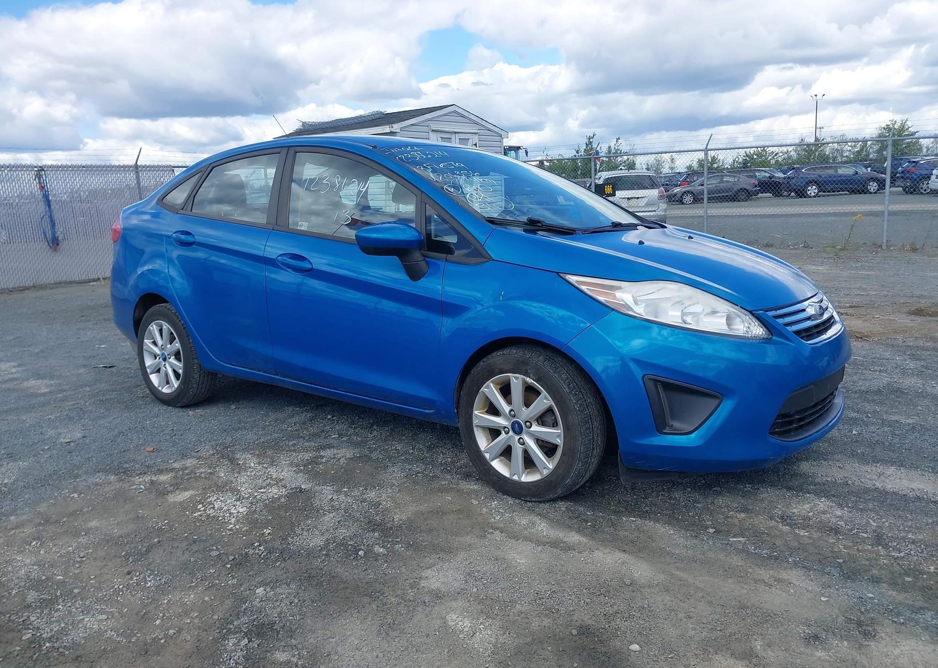 2013 FORD FIESTA SE