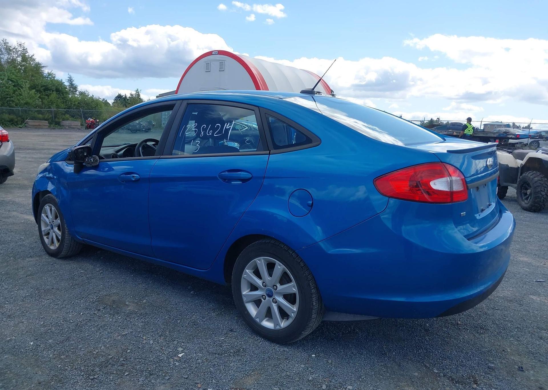 2013 FORD FIESTA SE