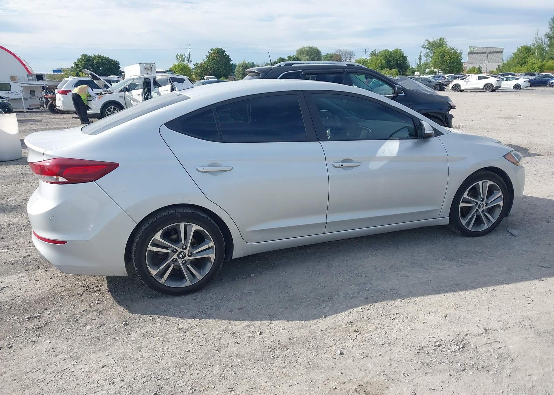 2017 HYUNDAI ELANTRA GLS