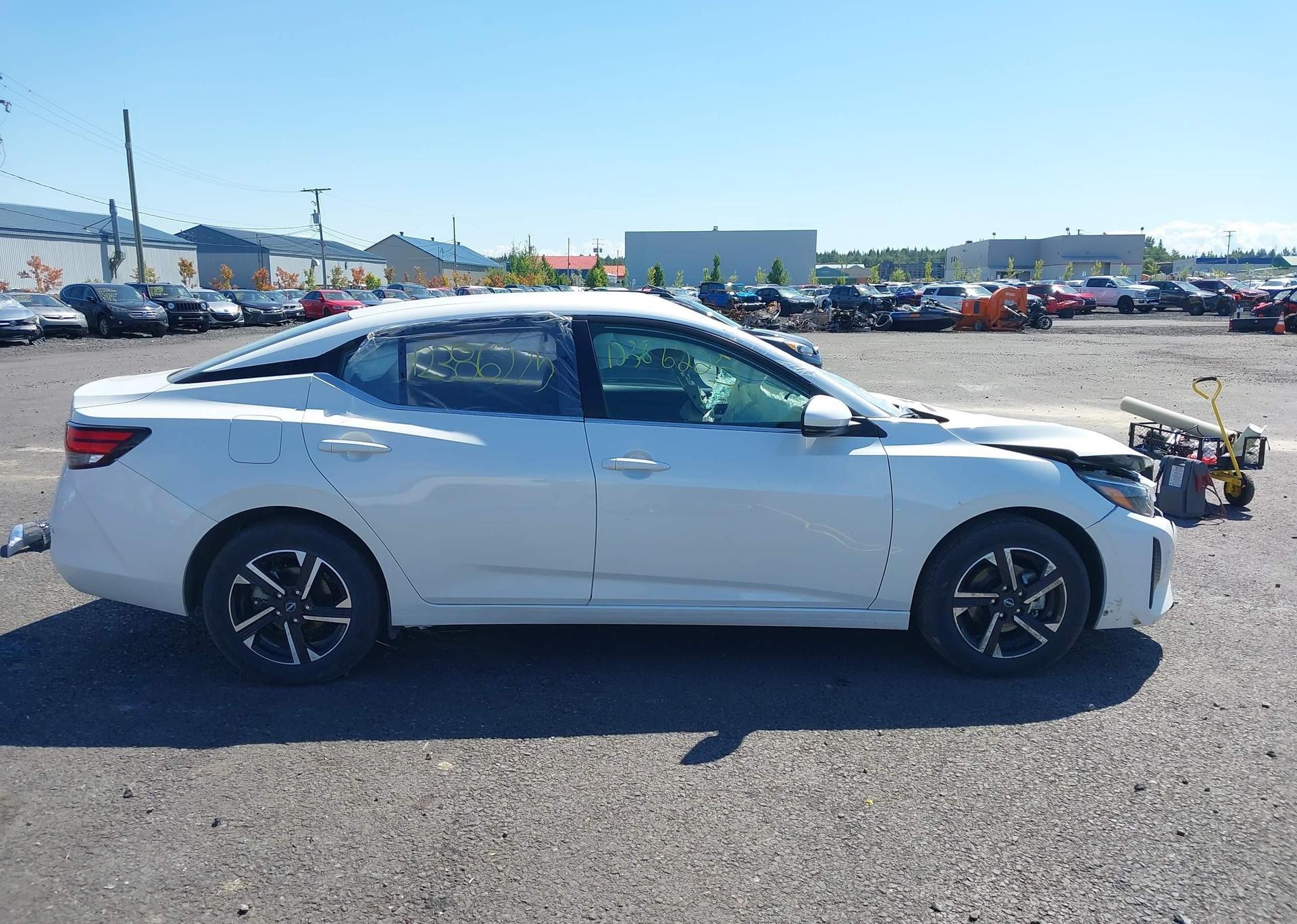 2025 NISSAN SENTRA SV