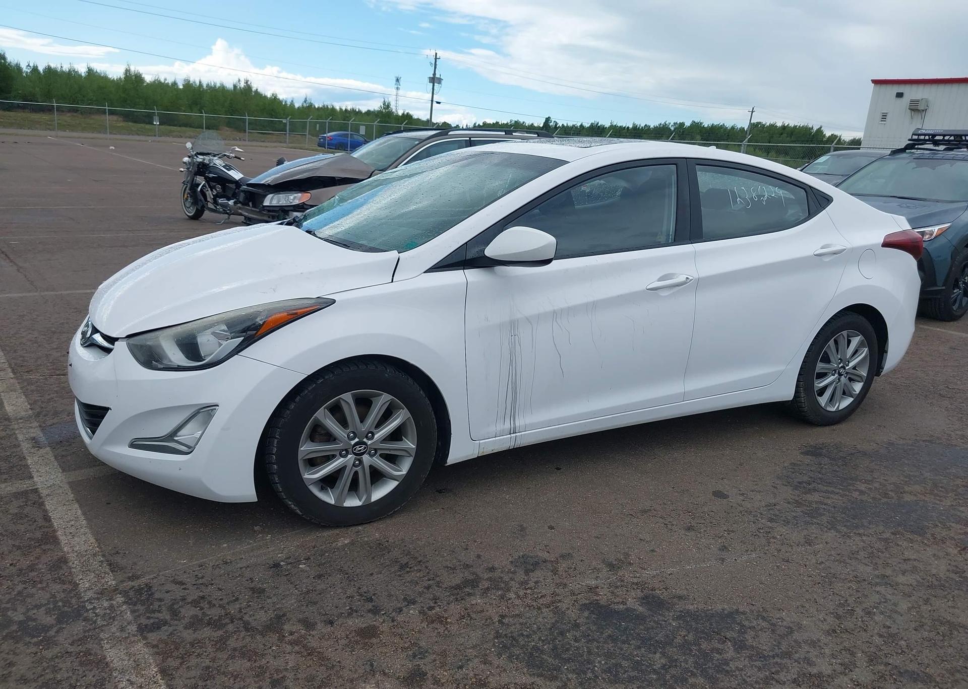 2015 HYUNDAI ELANTRA SE