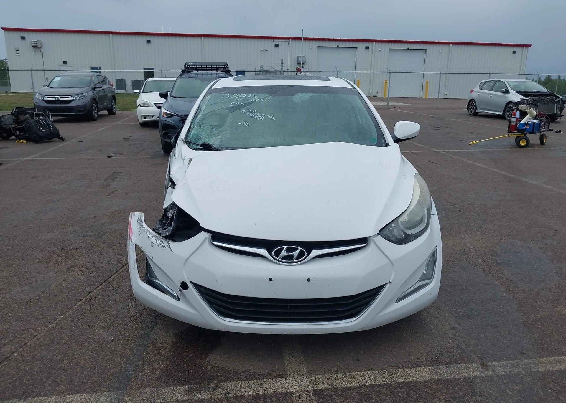 2015 HYUNDAI ELANTRA SE