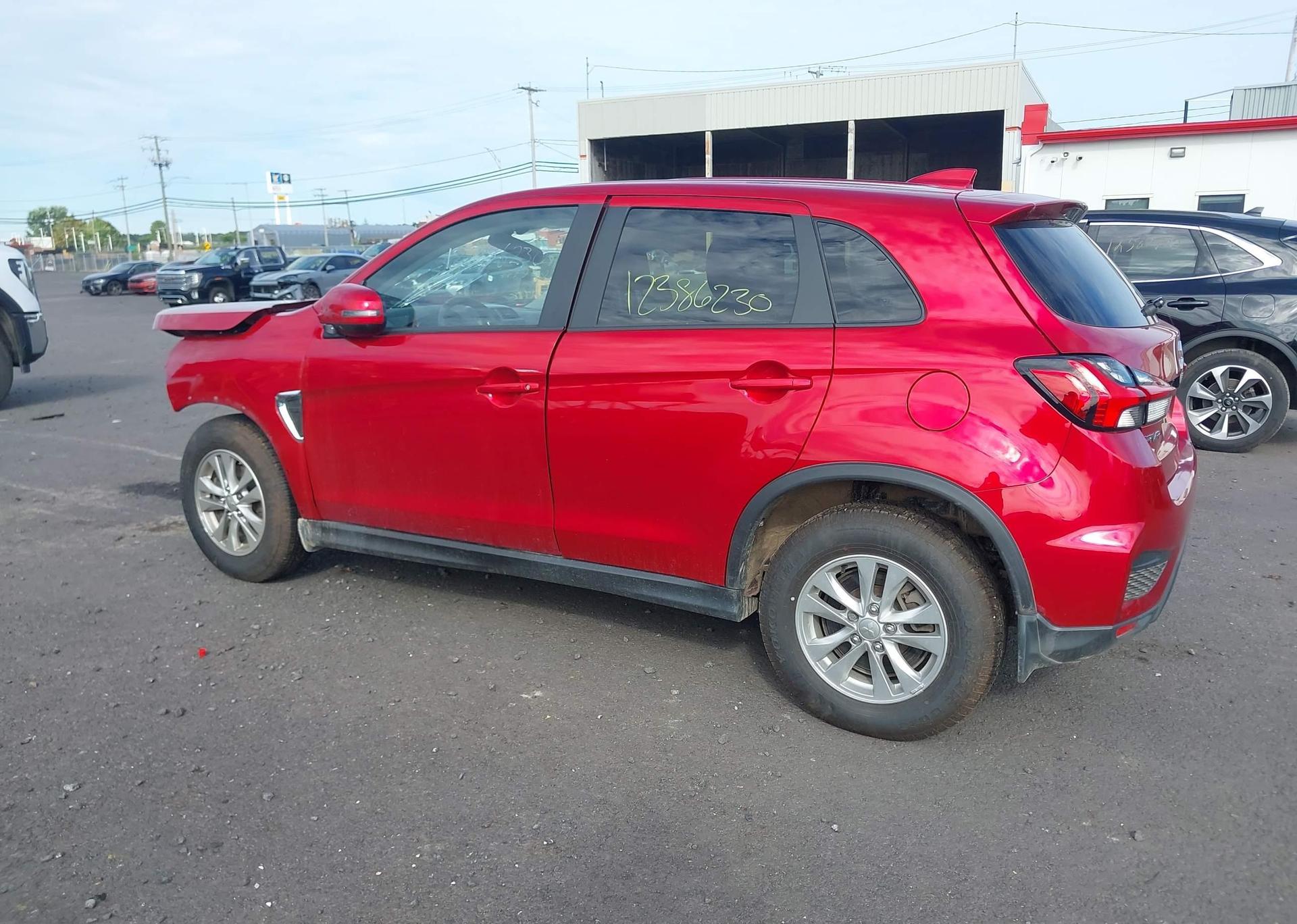 2024 MITSUBISHI RVR SE
