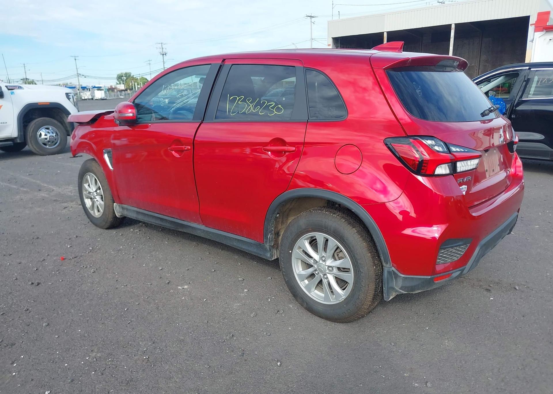 2024 MITSUBISHI RVR SE