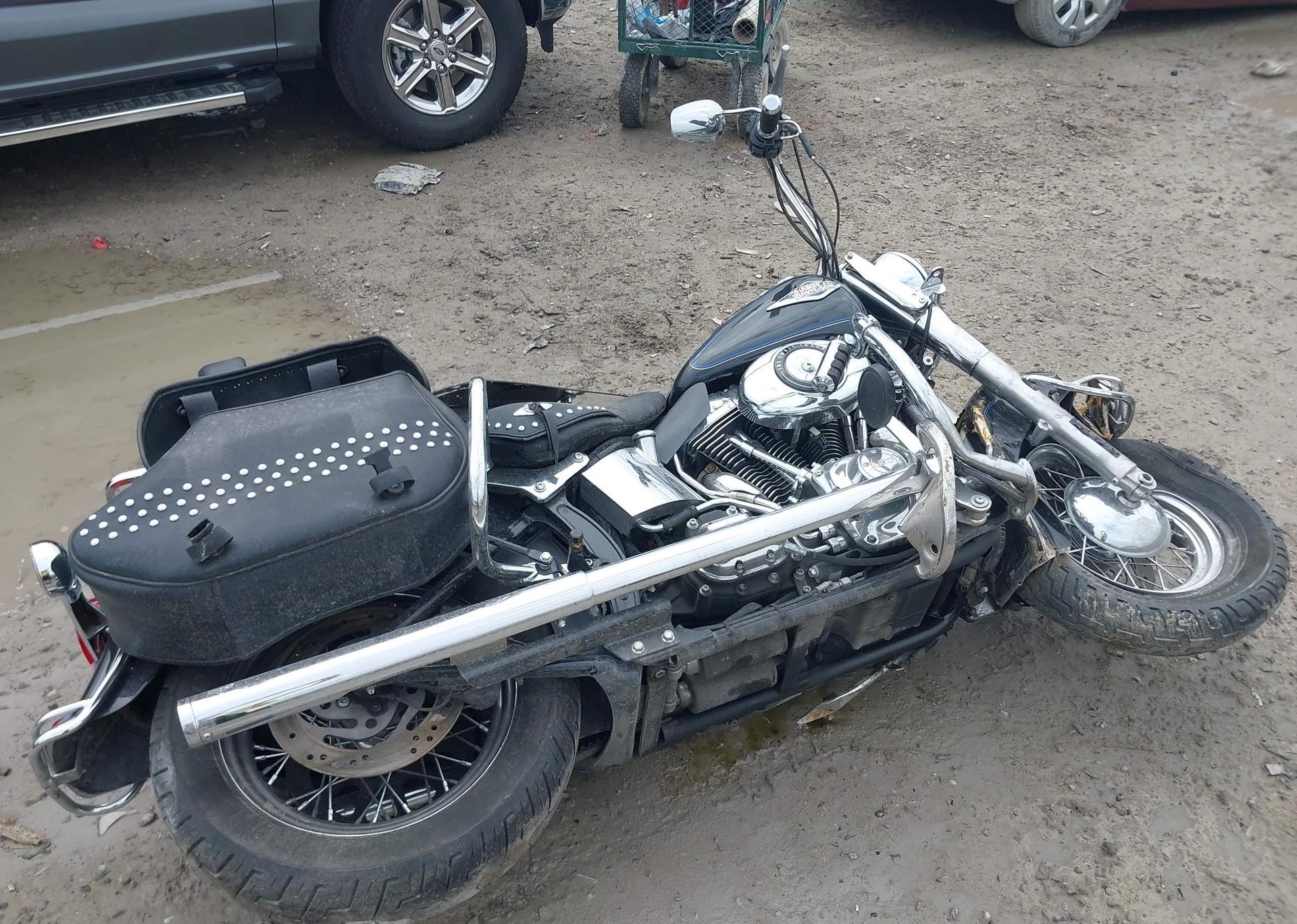 2014 HARLEY-DAVIDSON FLSTC HERITAGE SOFTAIL CLASSIC