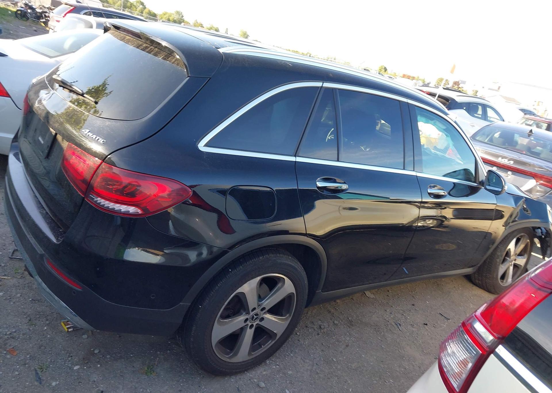 2022 MERCEDES-BENZ GLC 300 4MATIC