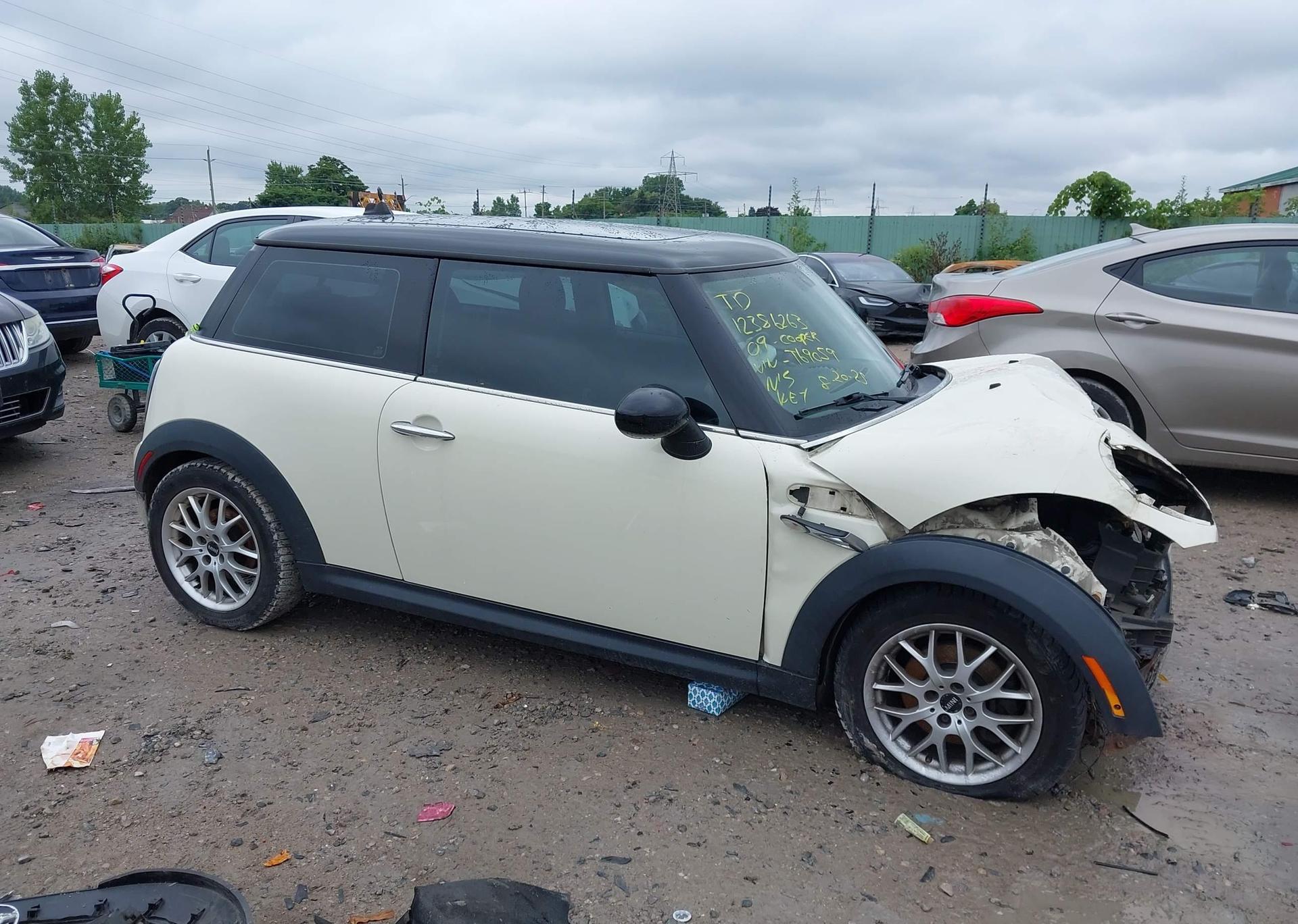 2009 MINI COOPER CLASSIC