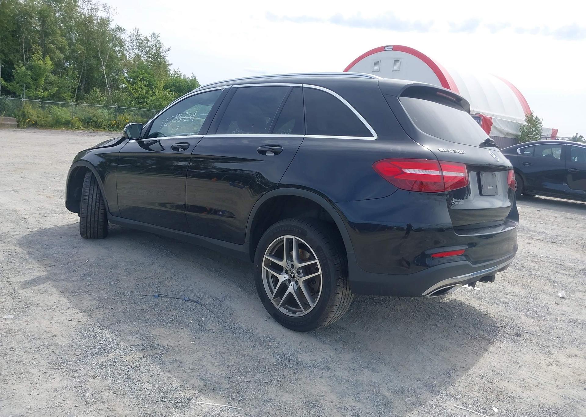2017 MERCEDES-BENZ GLC 300 4MATIC