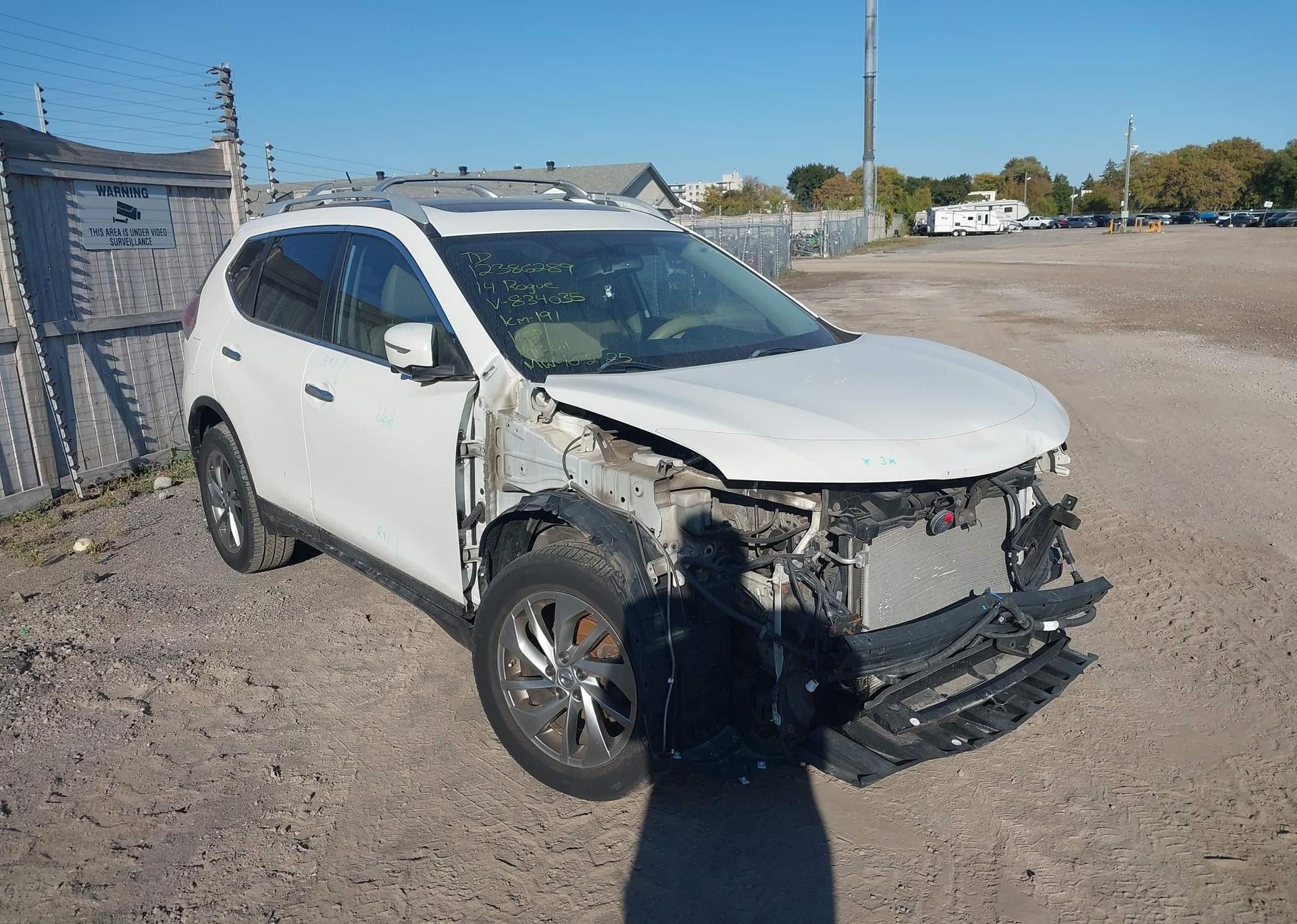 2014 NISSAN ROGUE S