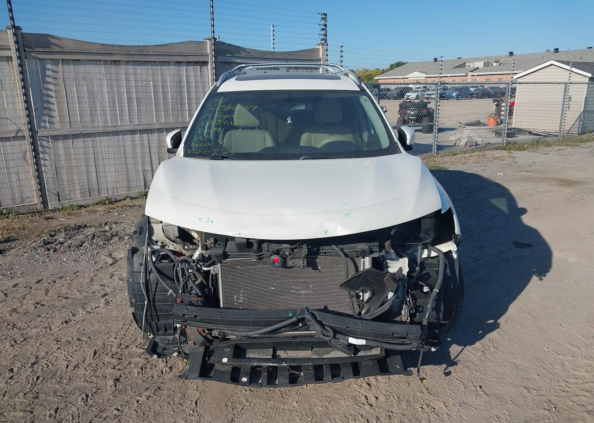 2014 NISSAN ROGUE S